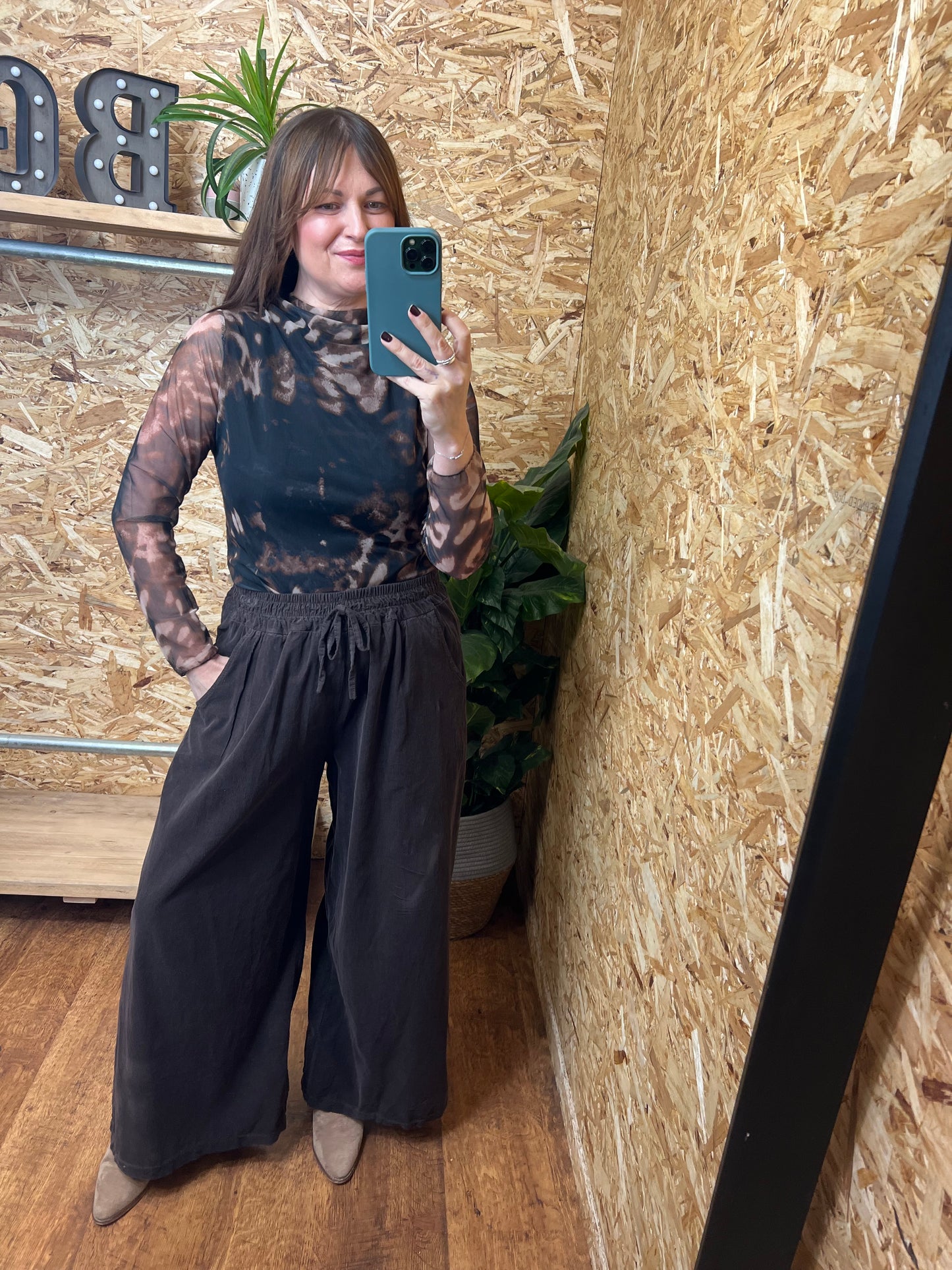 Annie Abstract Mesh Top