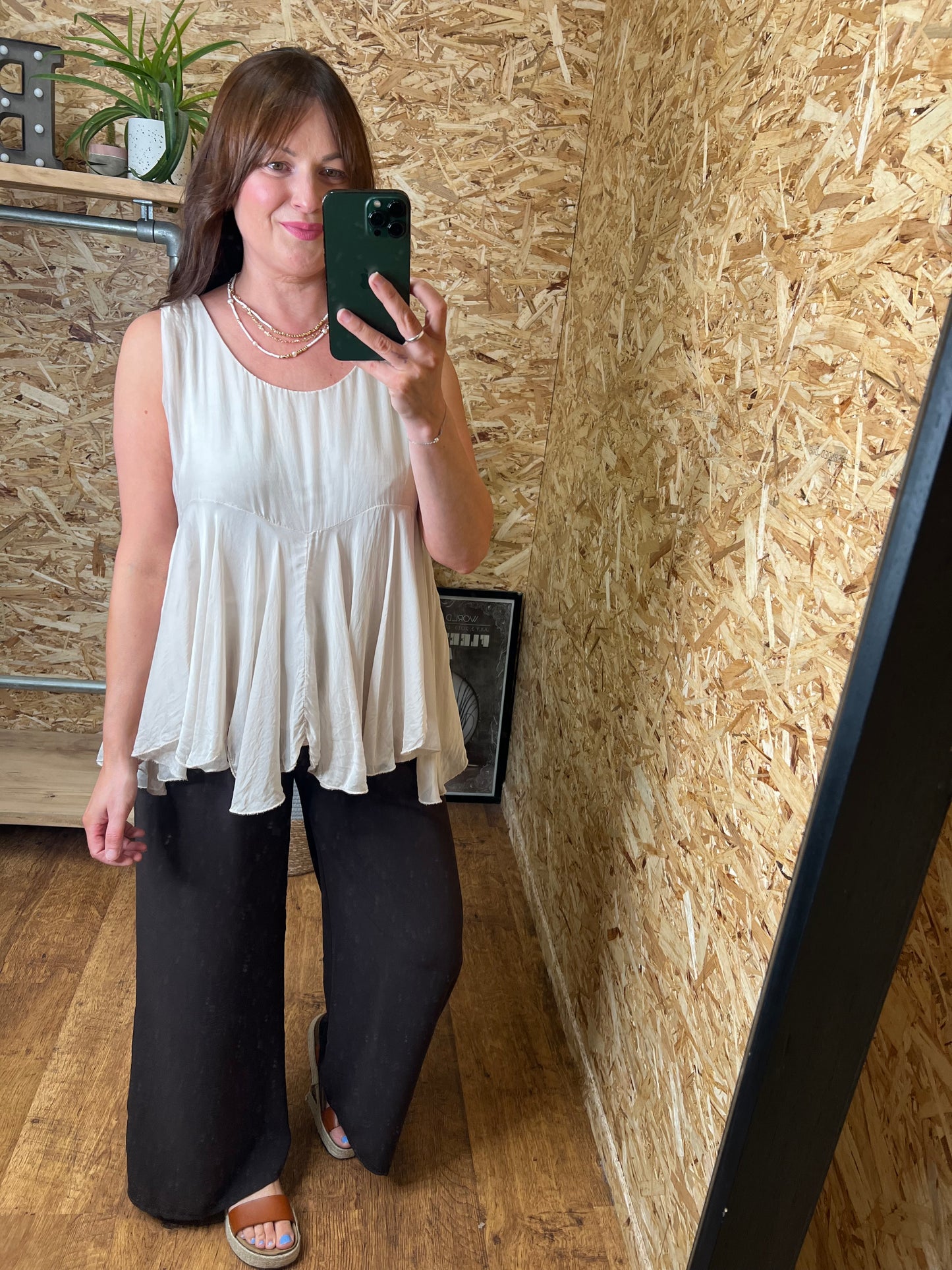 Lightweight Wide Leg Trousers⁷