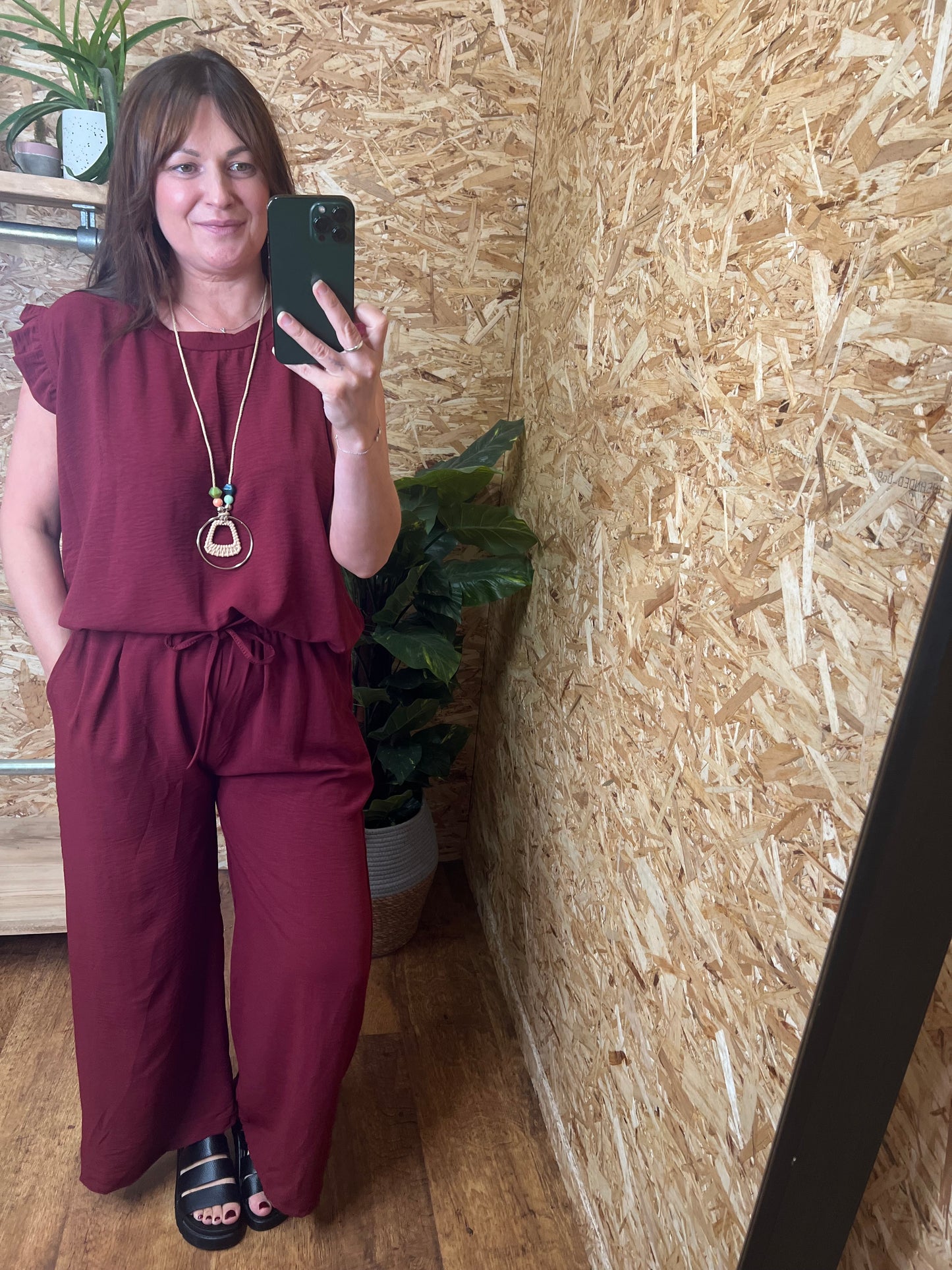Lightweight Wide Leg Trousers⁷