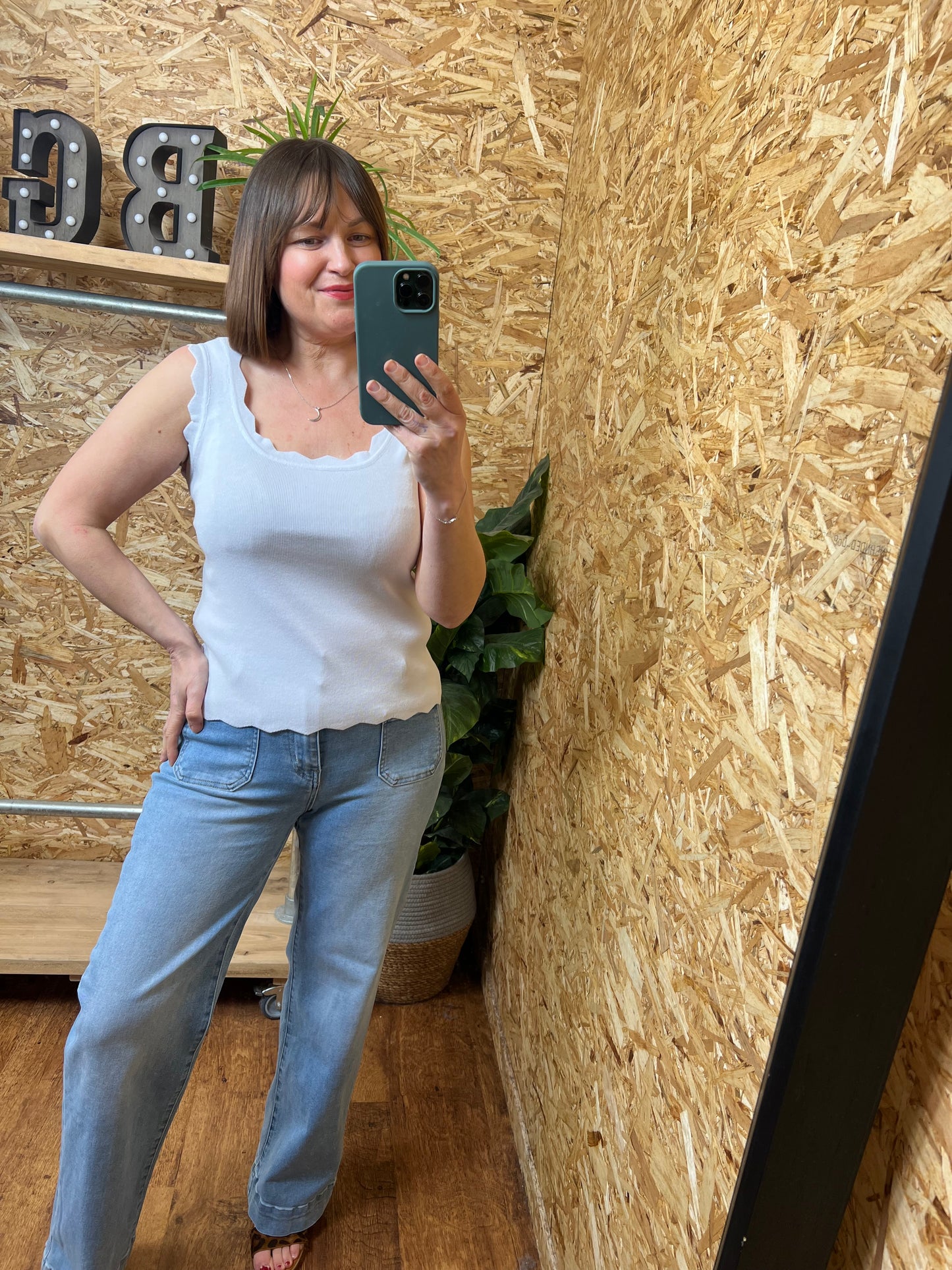 Scallop Edge Top