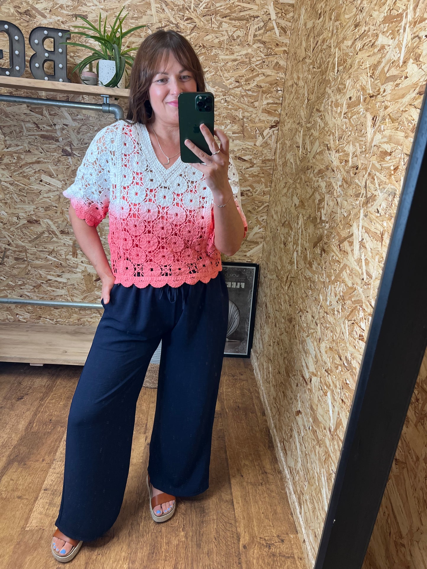 Lightweight Wide Leg Trousers⁷