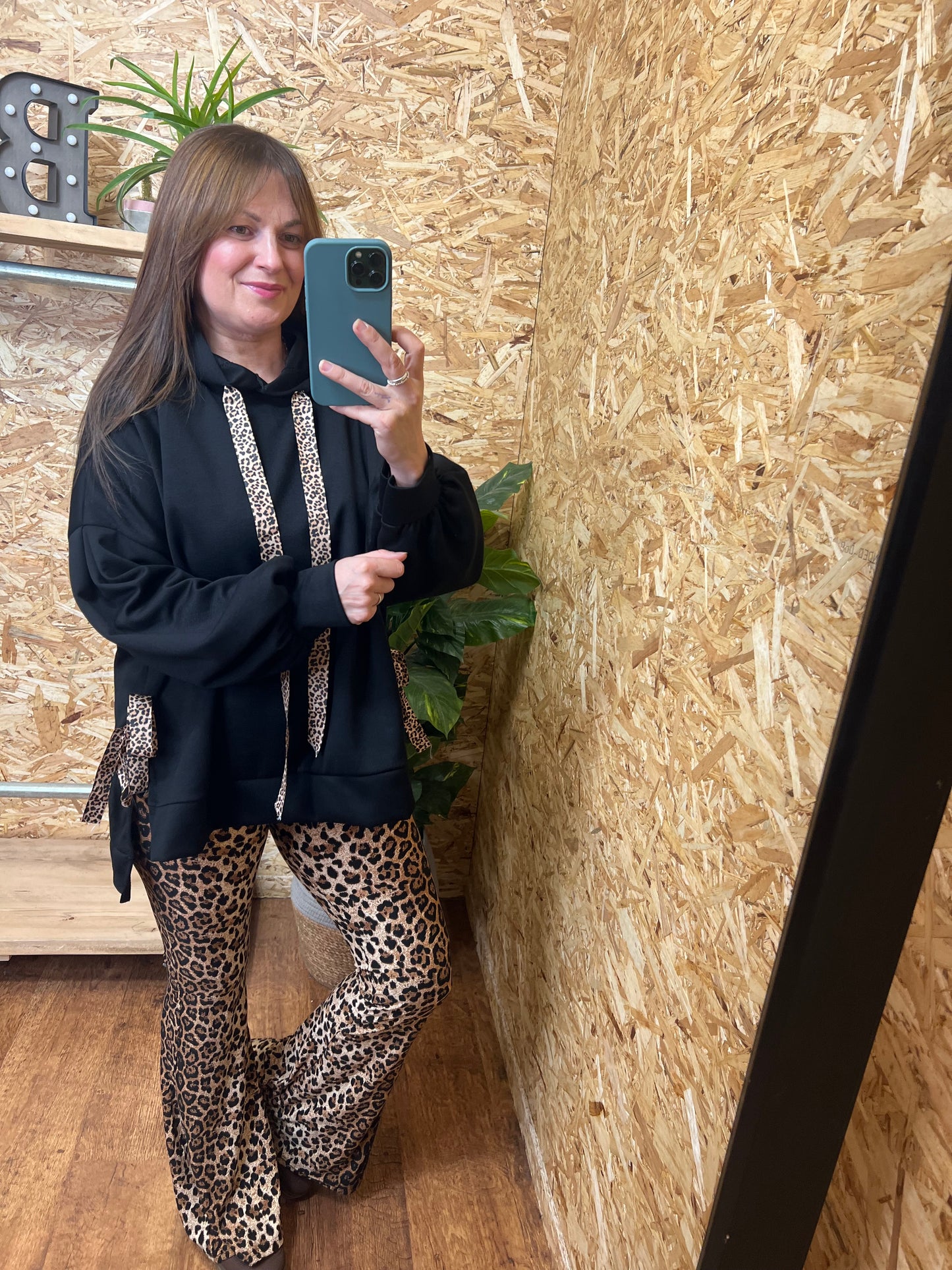 Leopard Ribbon Tie Hoodie