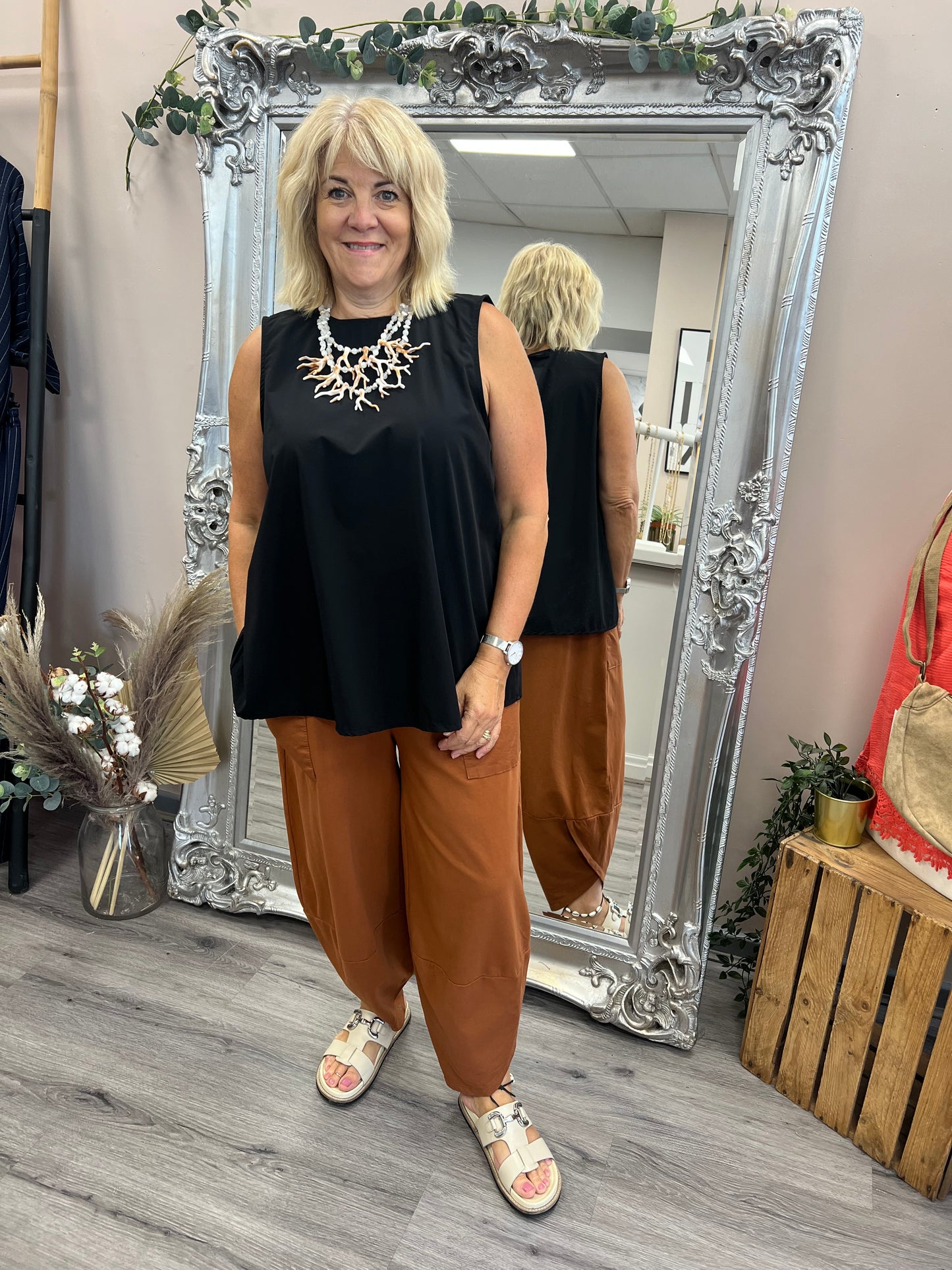 Tie Back Sleevless Top