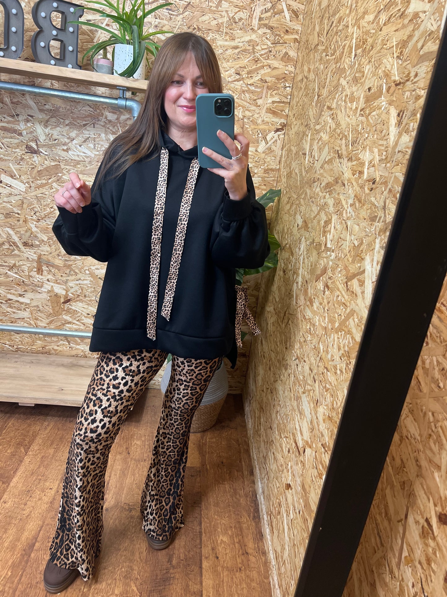 Leopard Ribbon Tie Hoodie