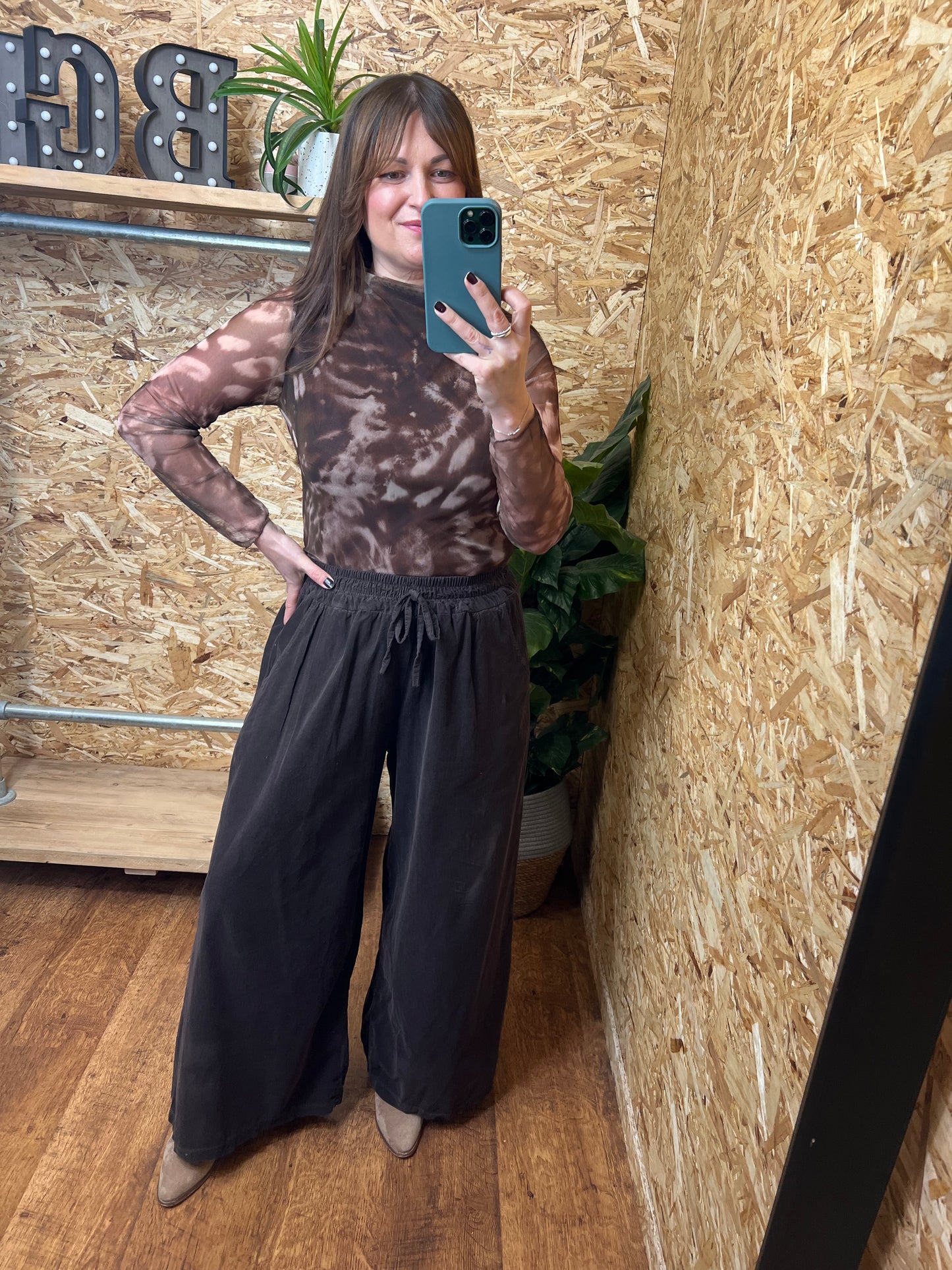 Annie Abstract Mesh Top