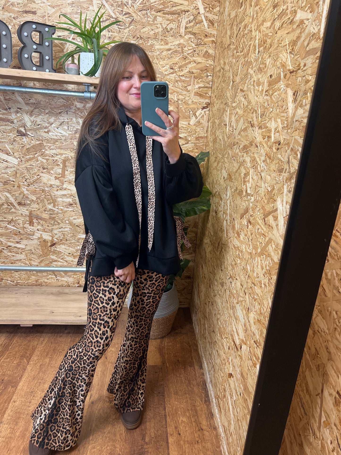 Leopard Ribbon Tie Hoodie