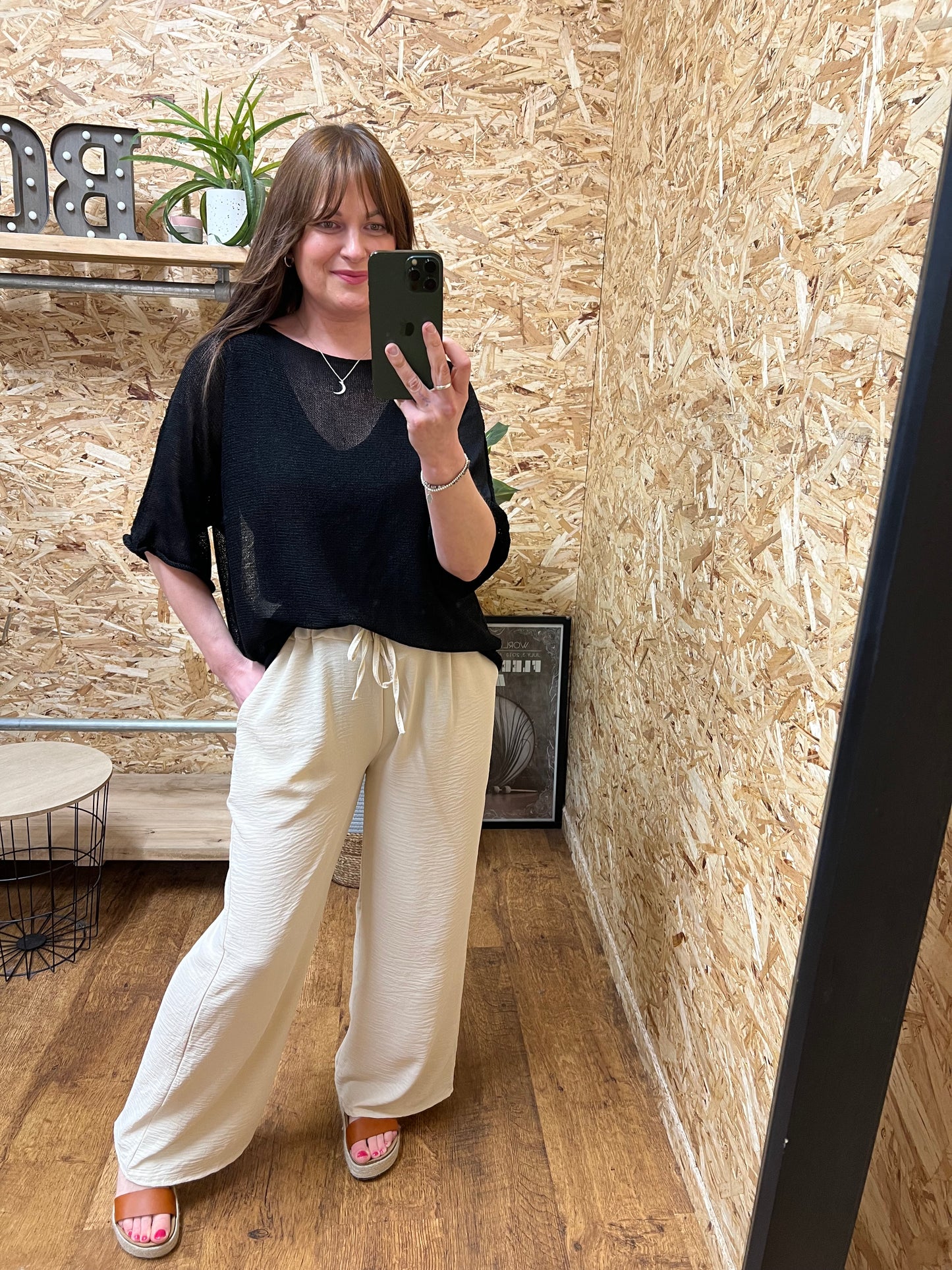 Lightweight Wide Leg Trousers⁷