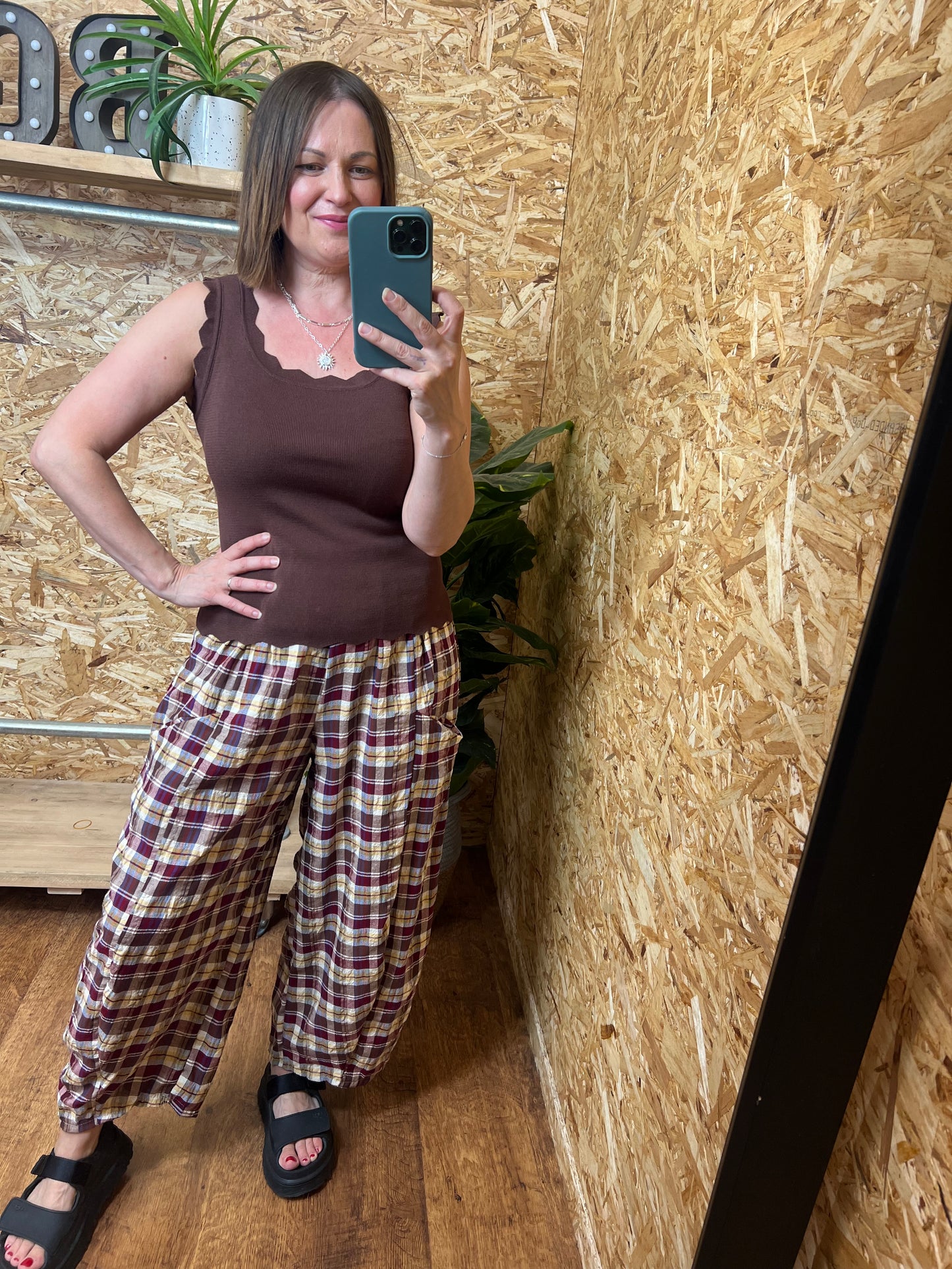Checked Barrel Leg Trousers