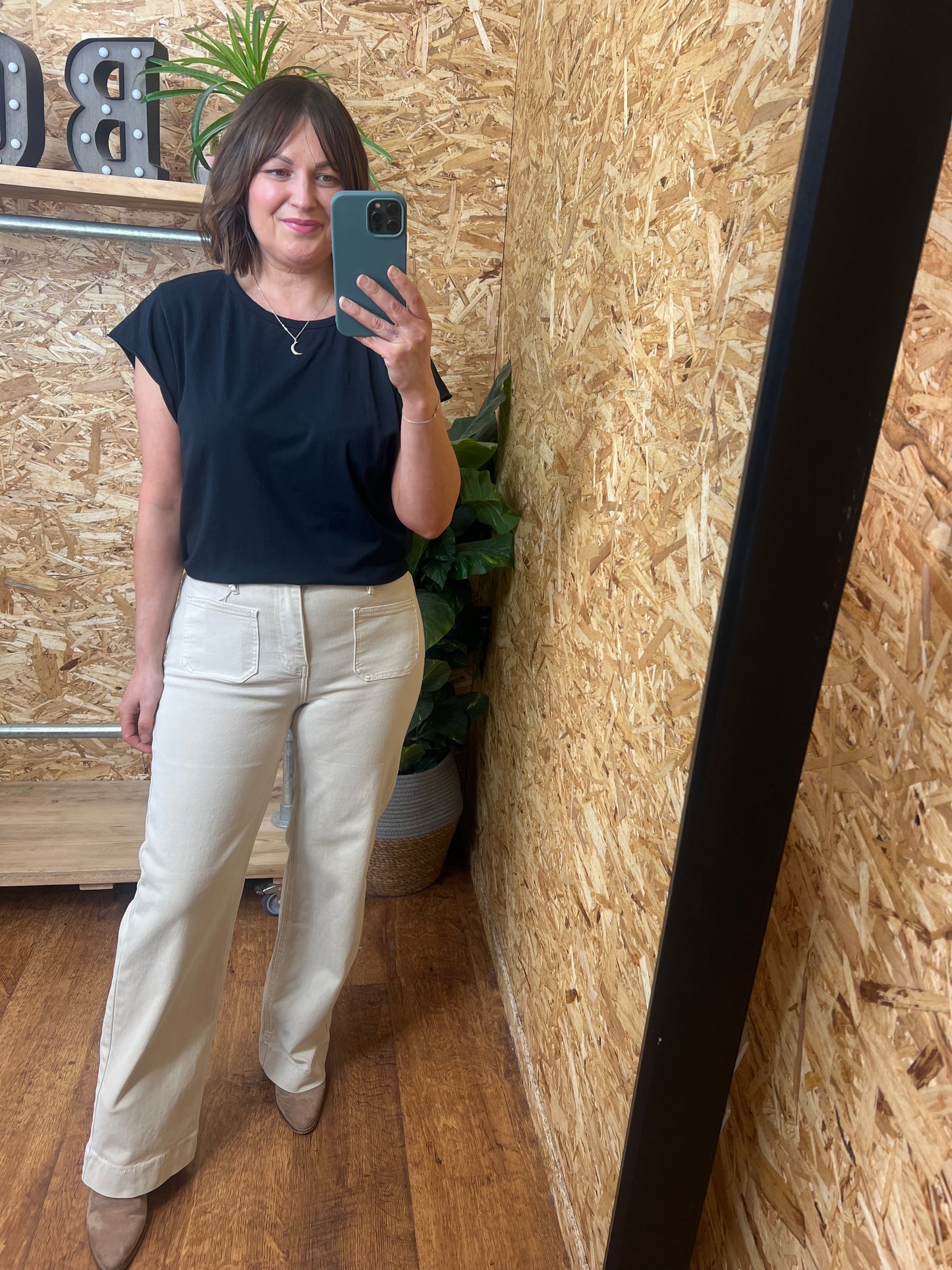 Pocket Front Jeans- Beige