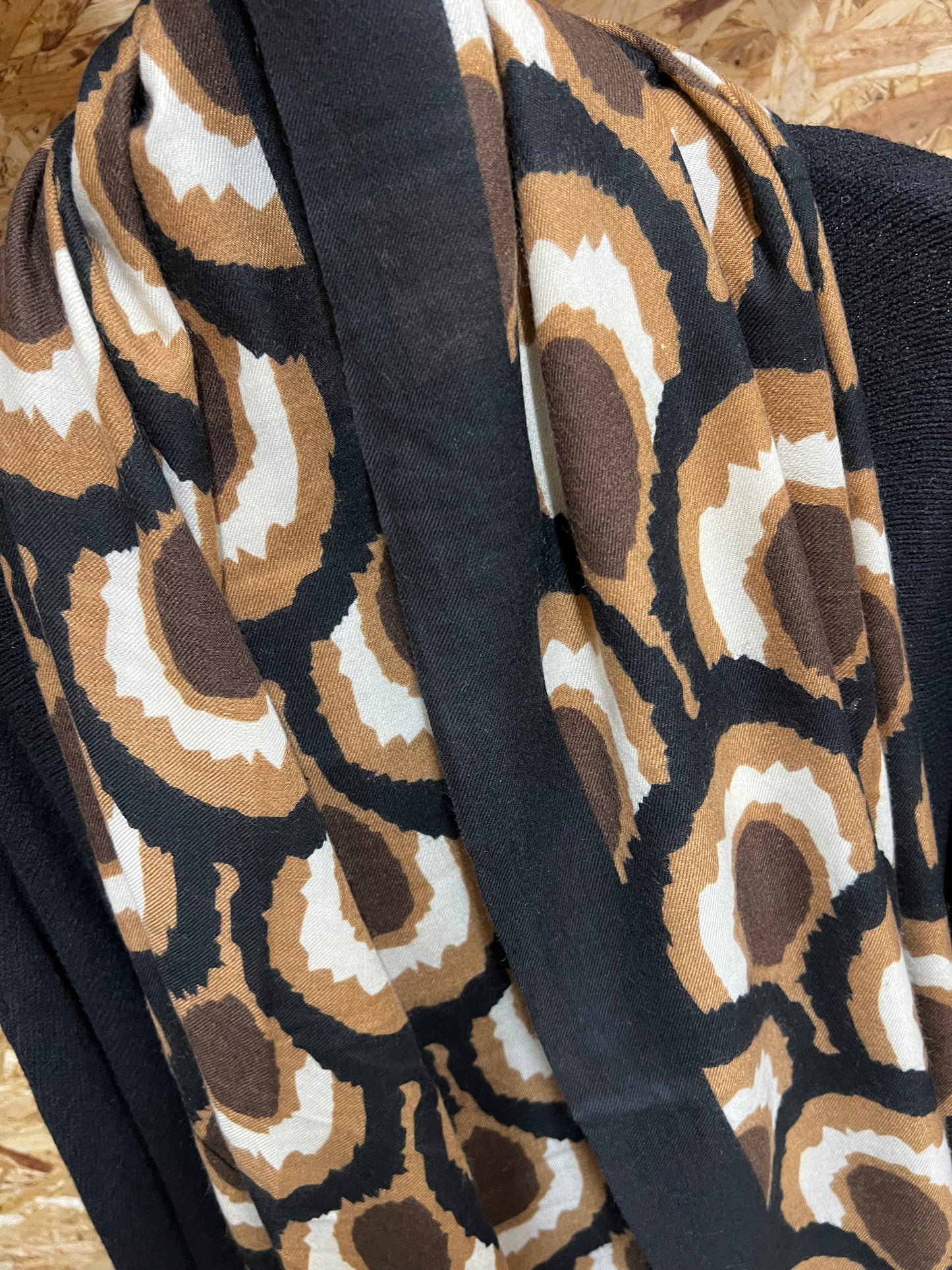 Scallop Pattern Scarf