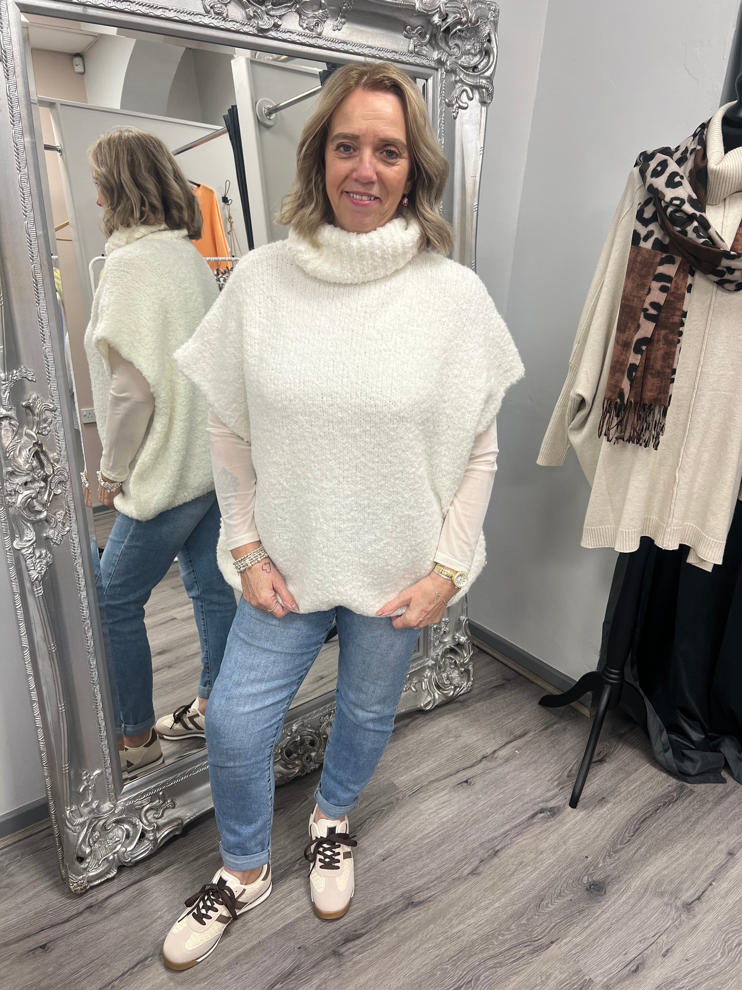 Sleeveless Popcorn Knit