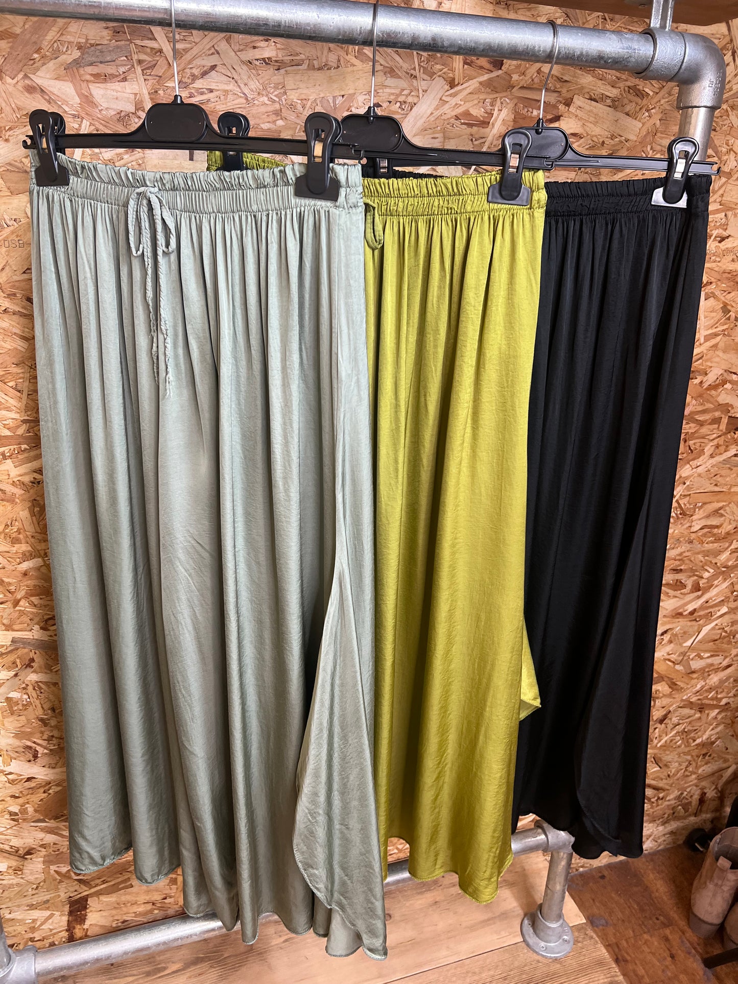 Pippa Satin Feel Trousers