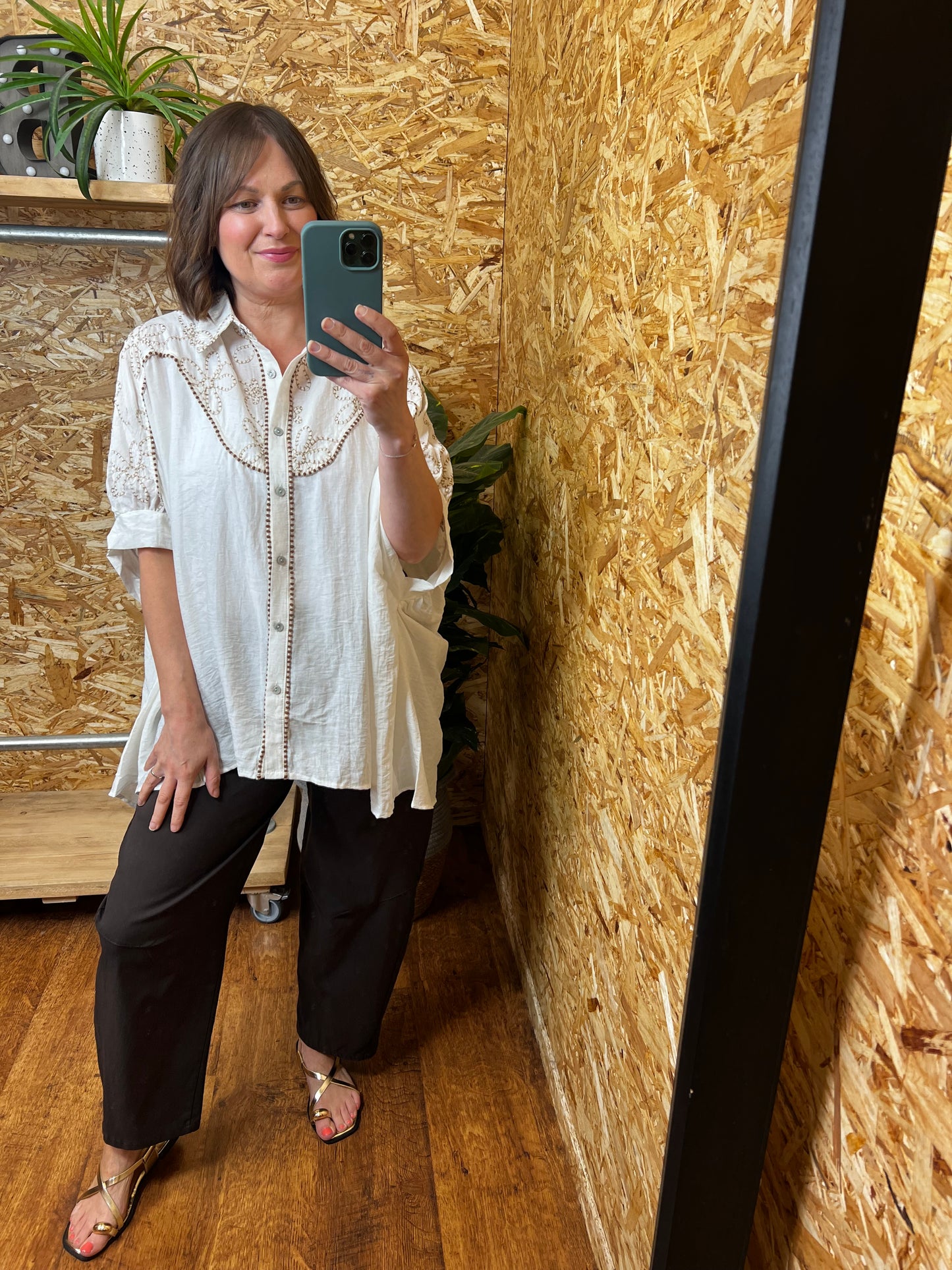 Embroidered Short Sleeve Shirt