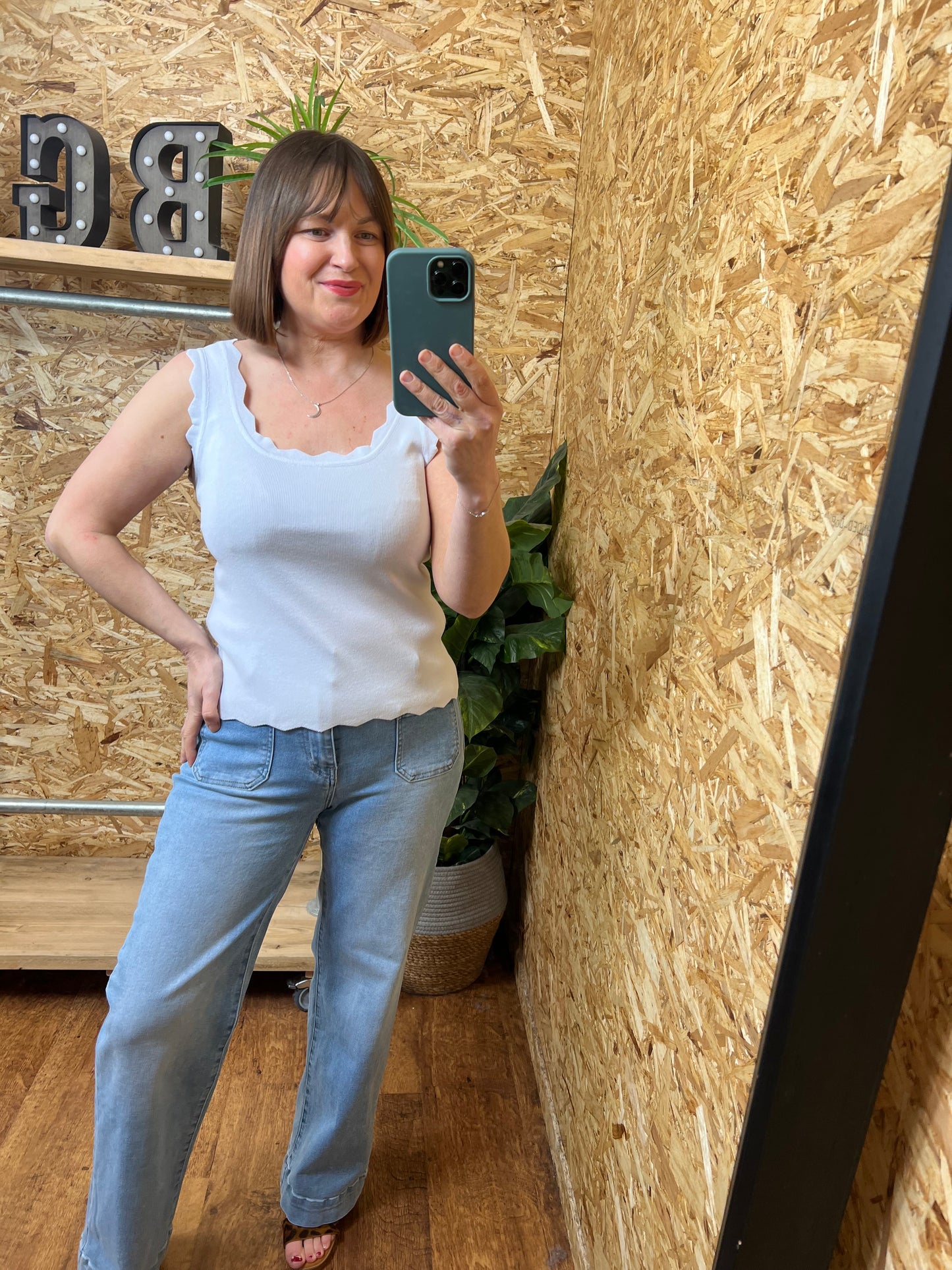 Scallop Edge Top