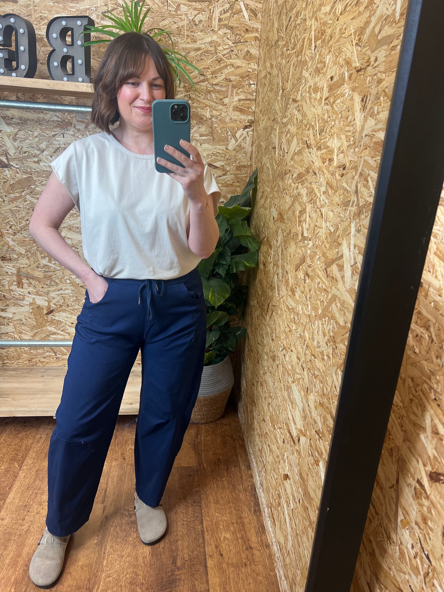 Barrel Leg Magic Trouser