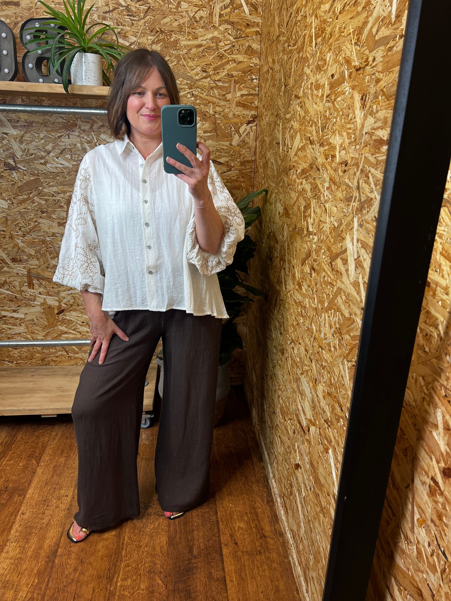 Embroidered Puff Sleeve Shirt