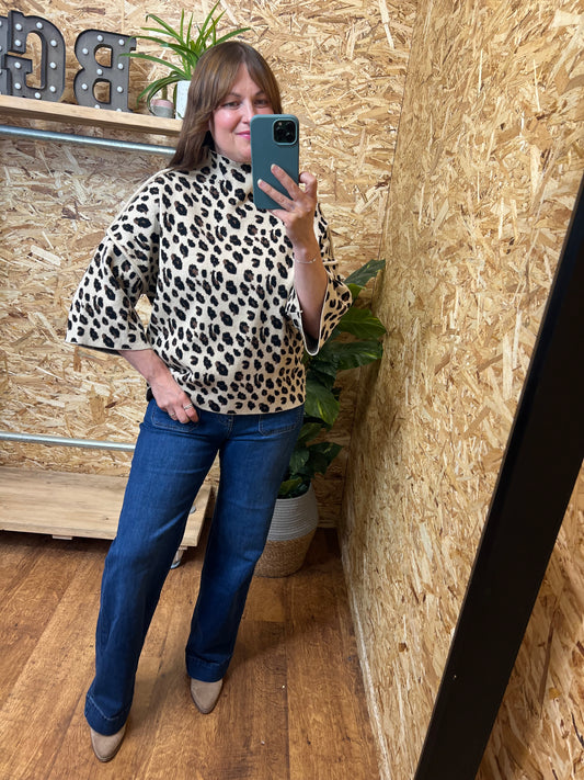 Leopard Short Sleeve Knit