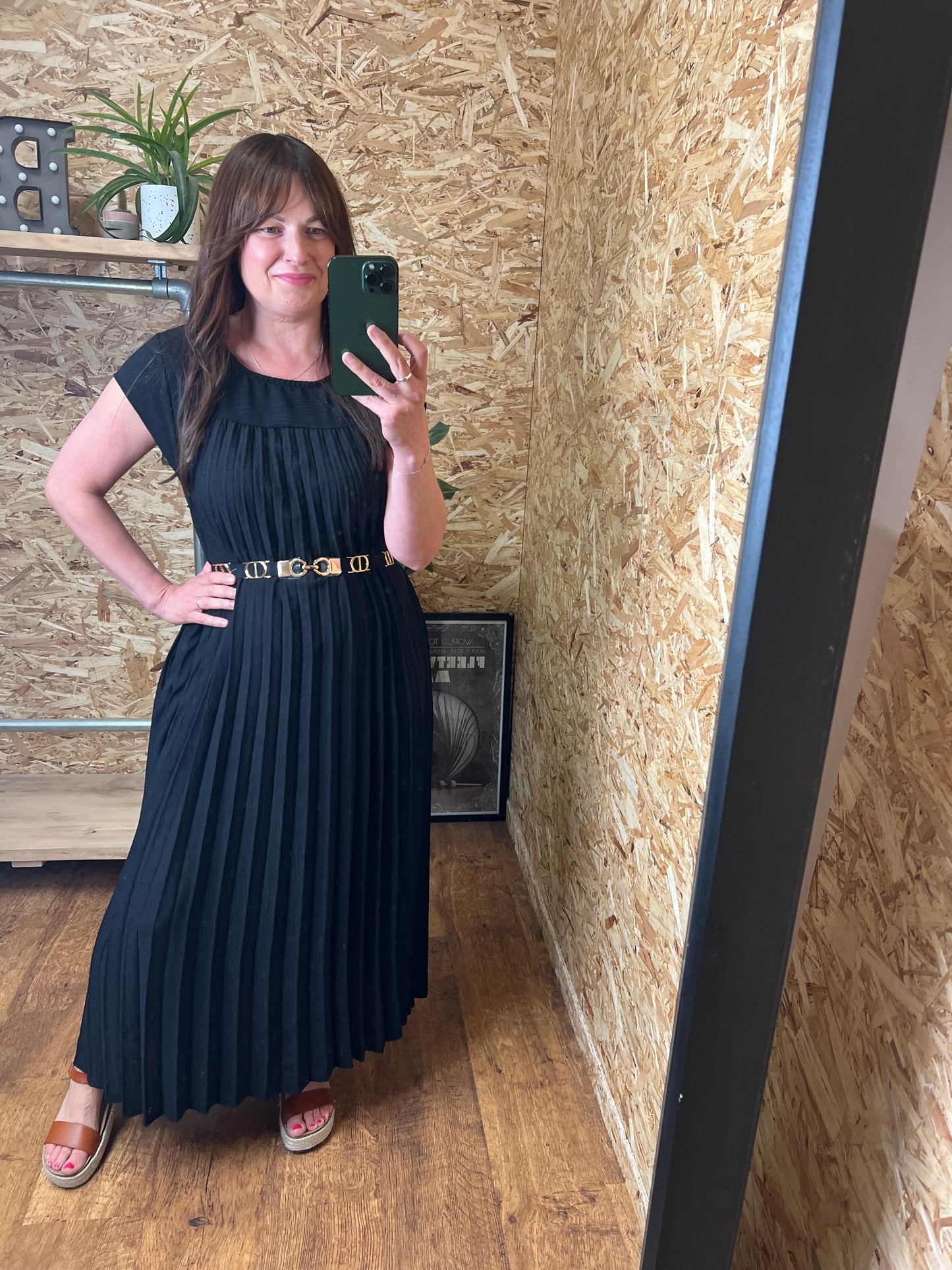 Amelia Pleated Maxi Dress Black