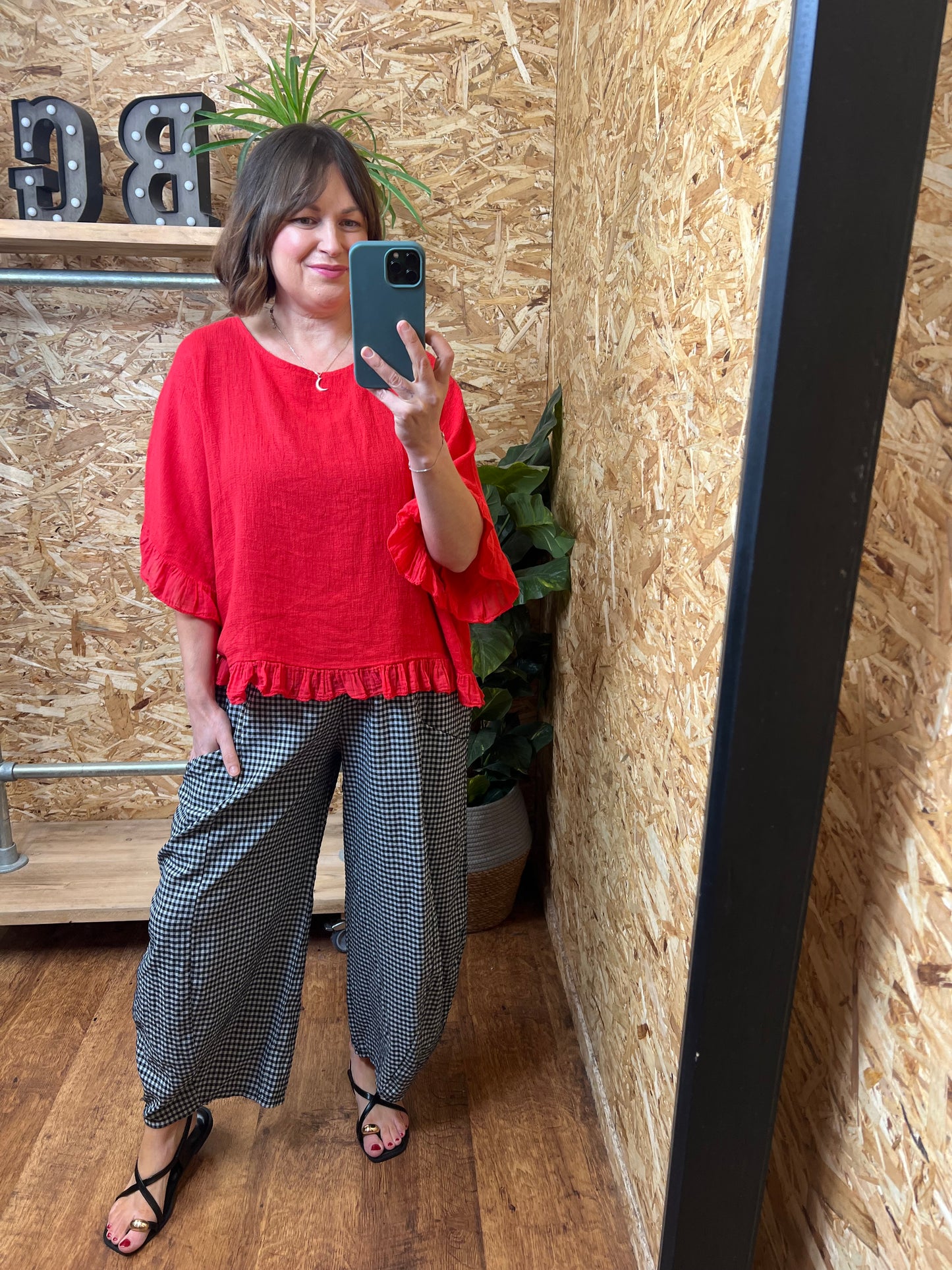 Gingham Barrel Trousers