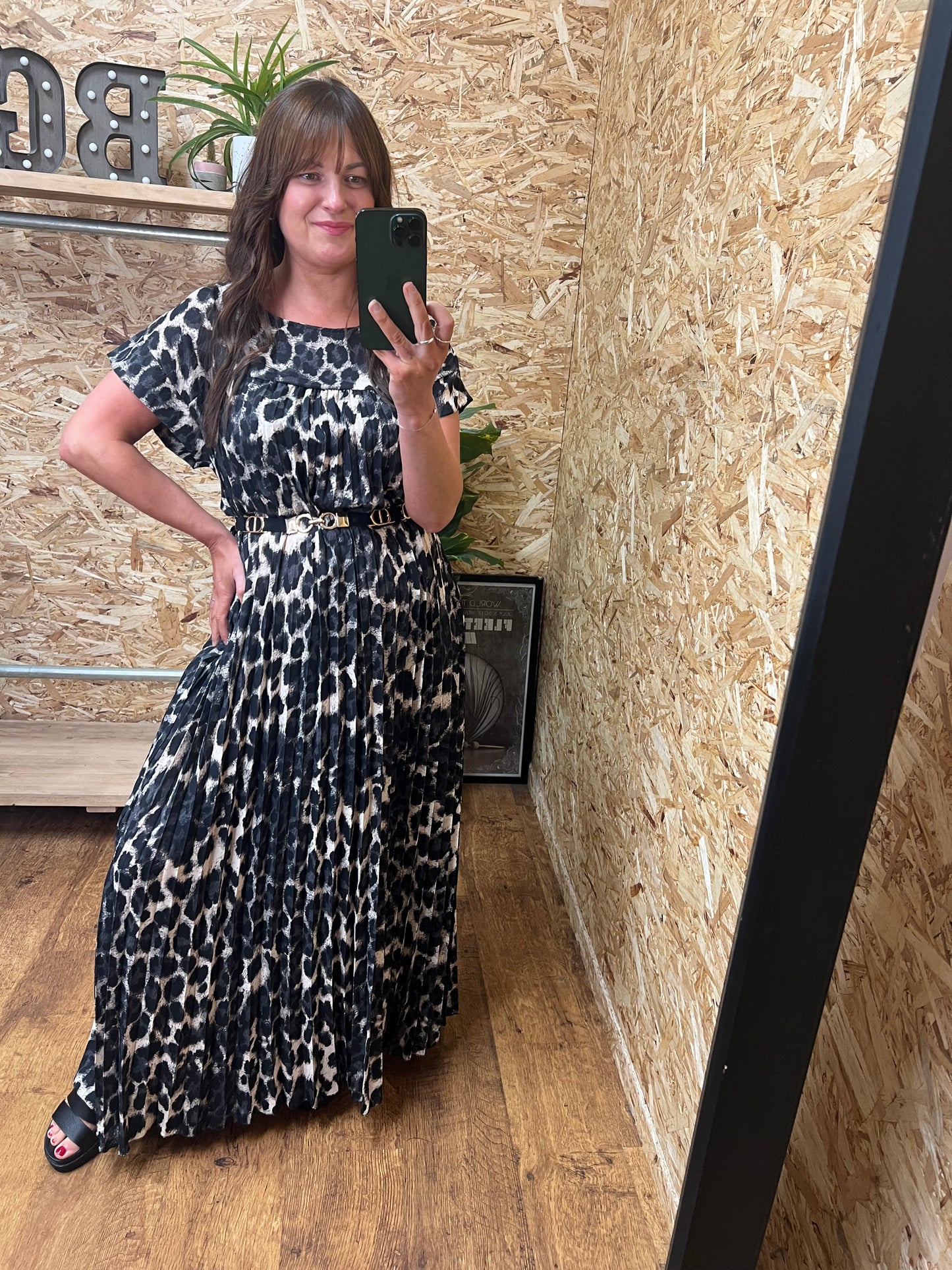 Amelia Pleated Maxi Leopard Print