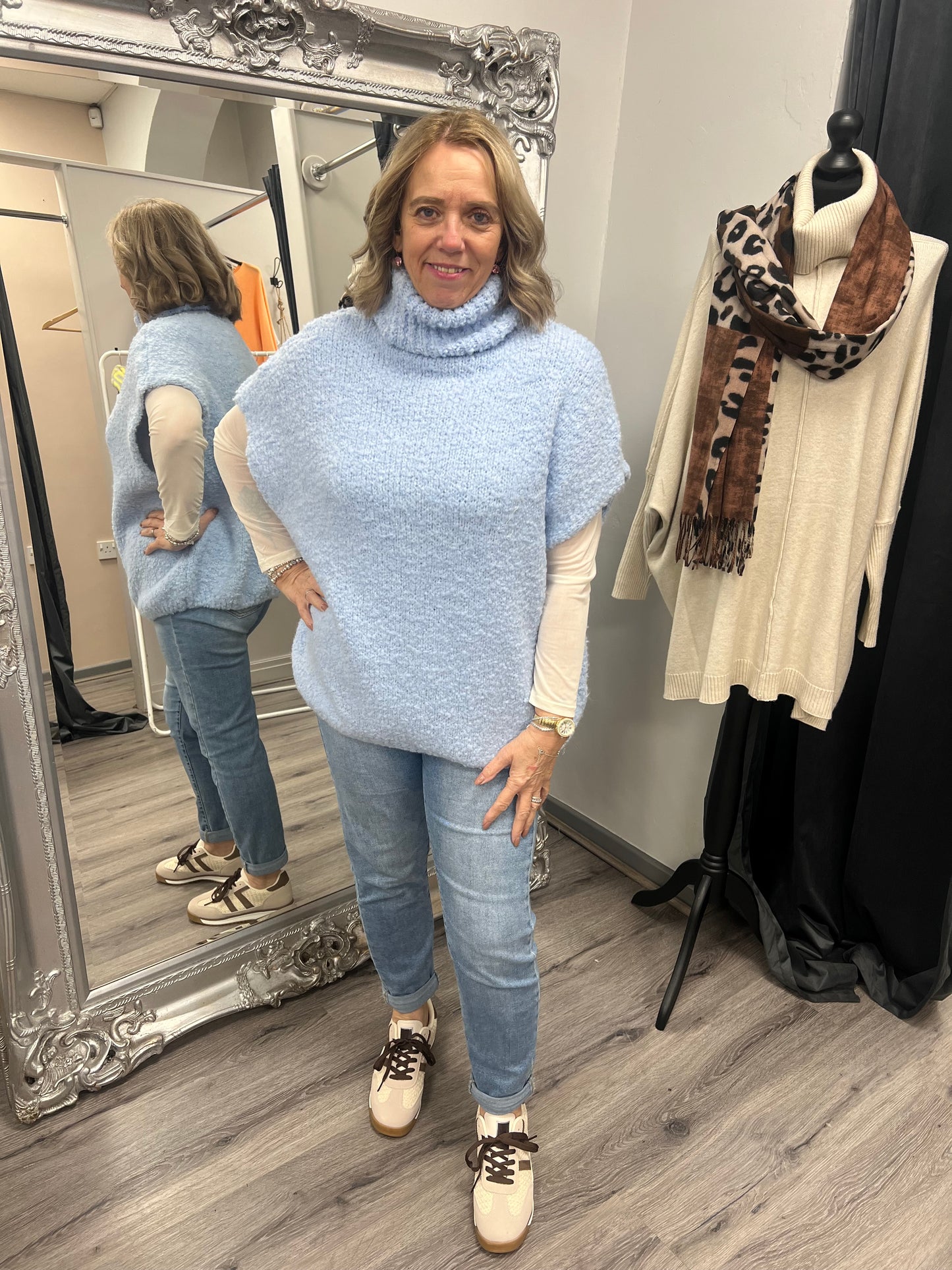 Sleeveless Popcorn Knit