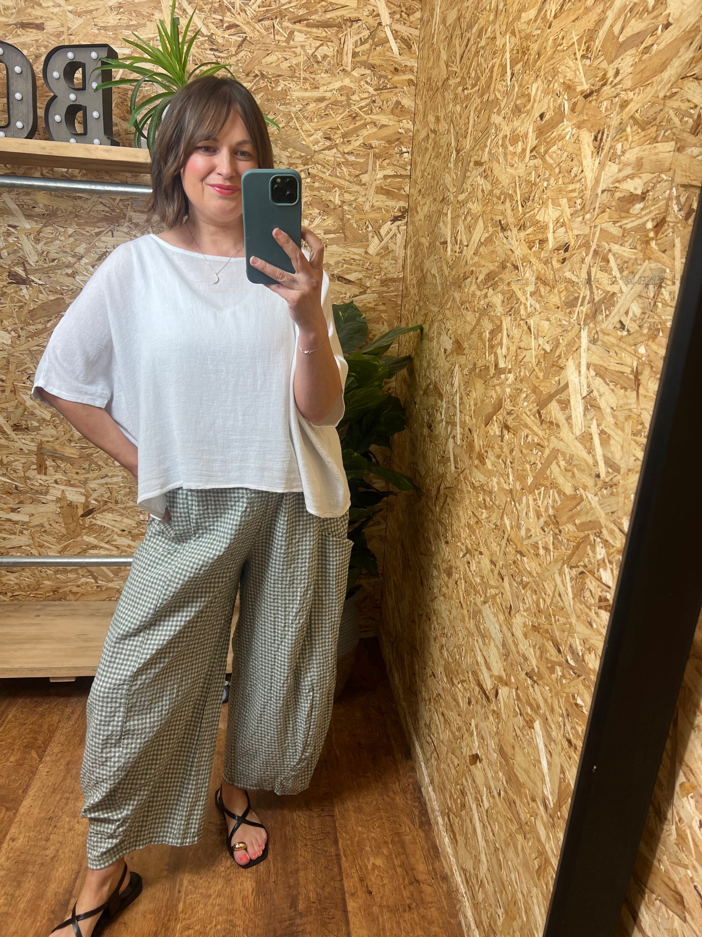 Gingham Barrel Trousers