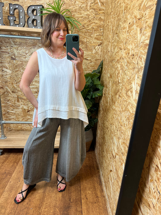 Nola Dip Hem Top