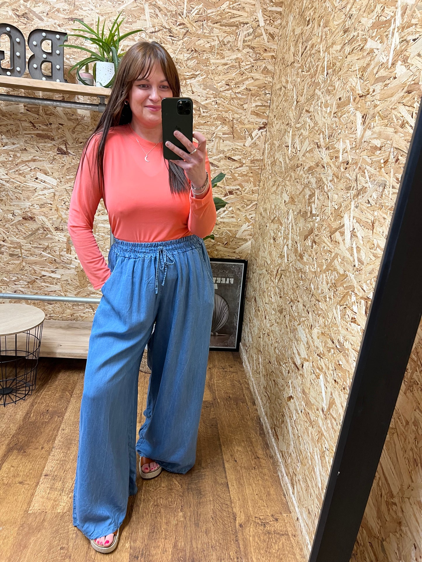 Coral Mesh Top