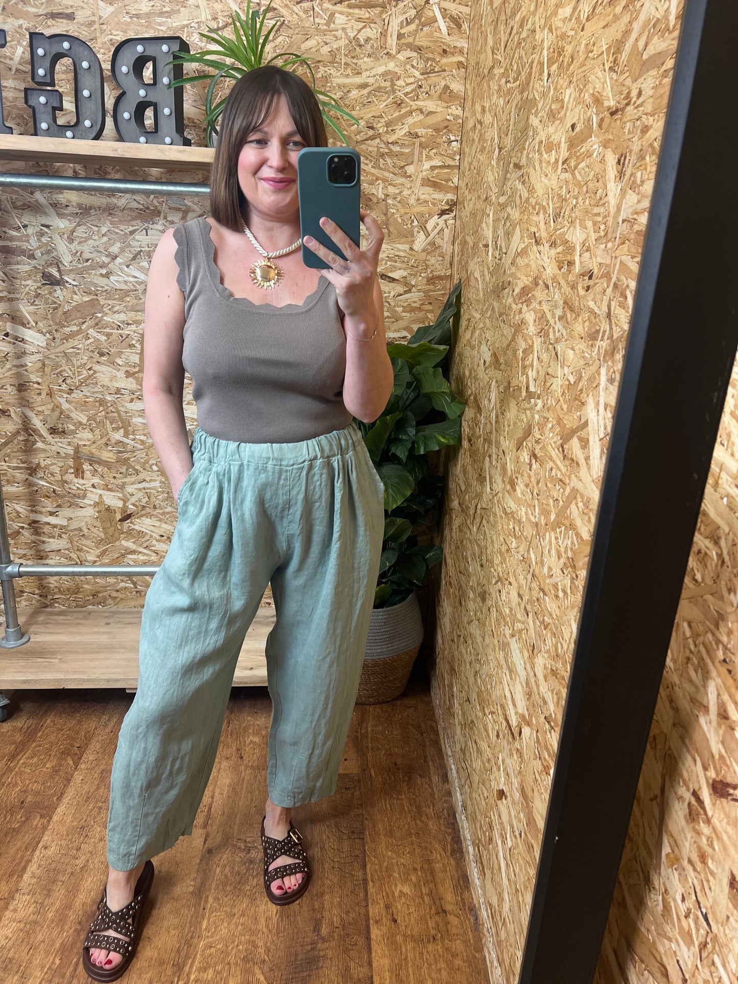 Linen Tapered Trousers