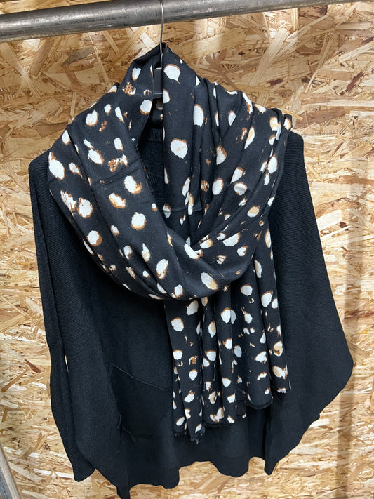 Spotty Scarf