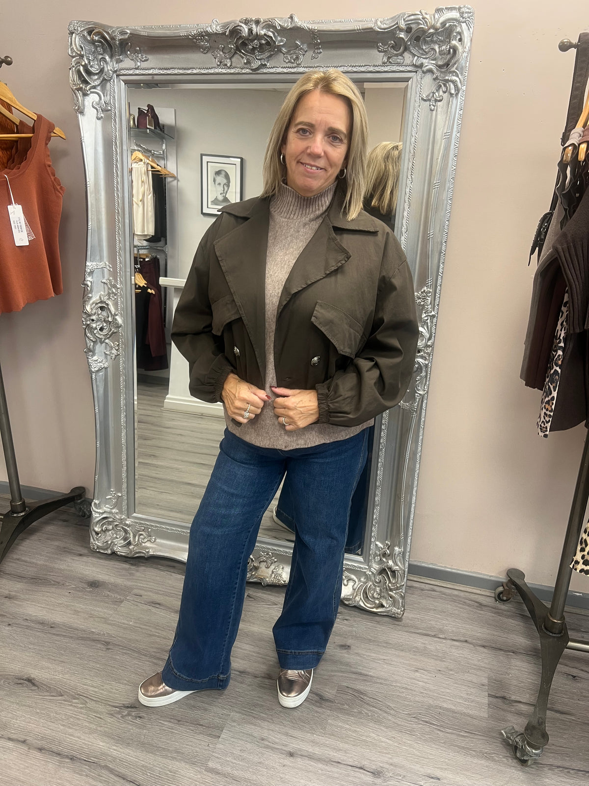 Trench Style Bomber
