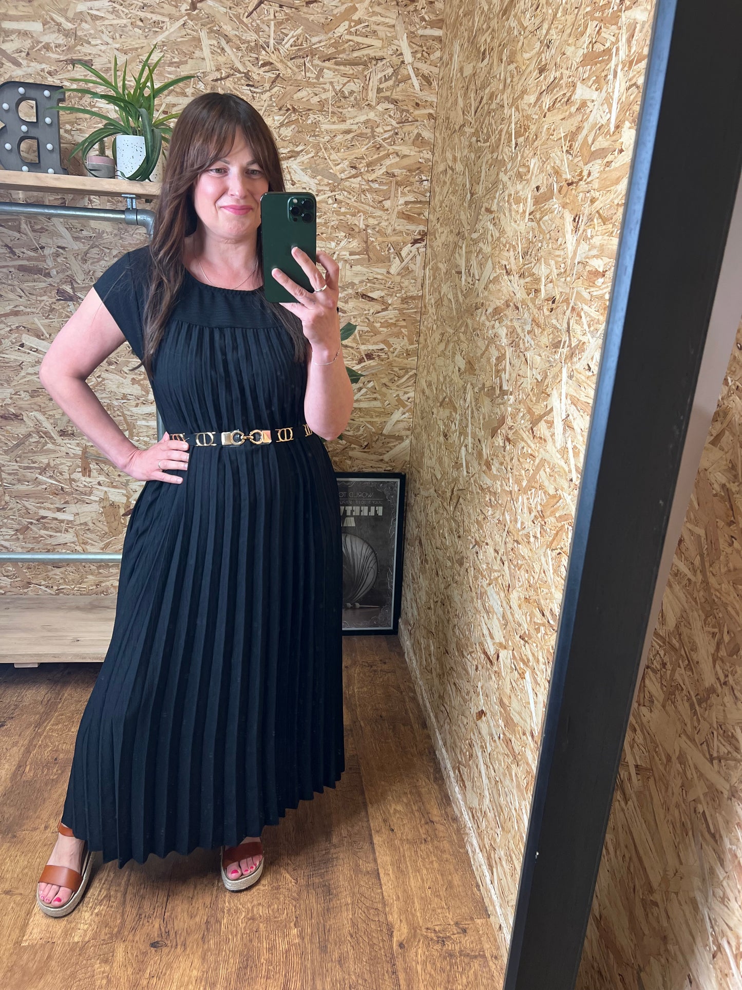 Amelia Pleated Maxi Dress Black