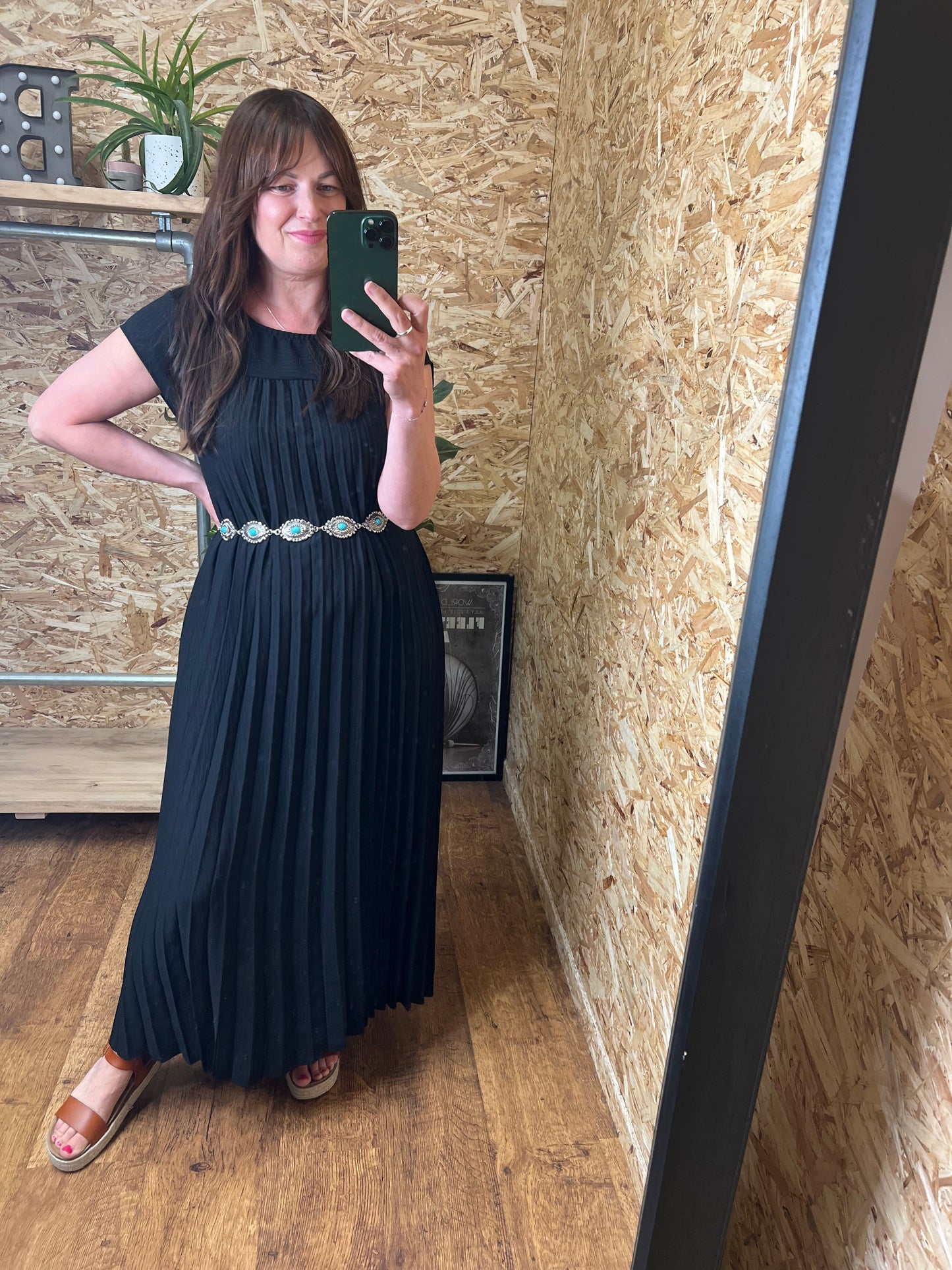 Amelia Pleated Maxi Dress Black