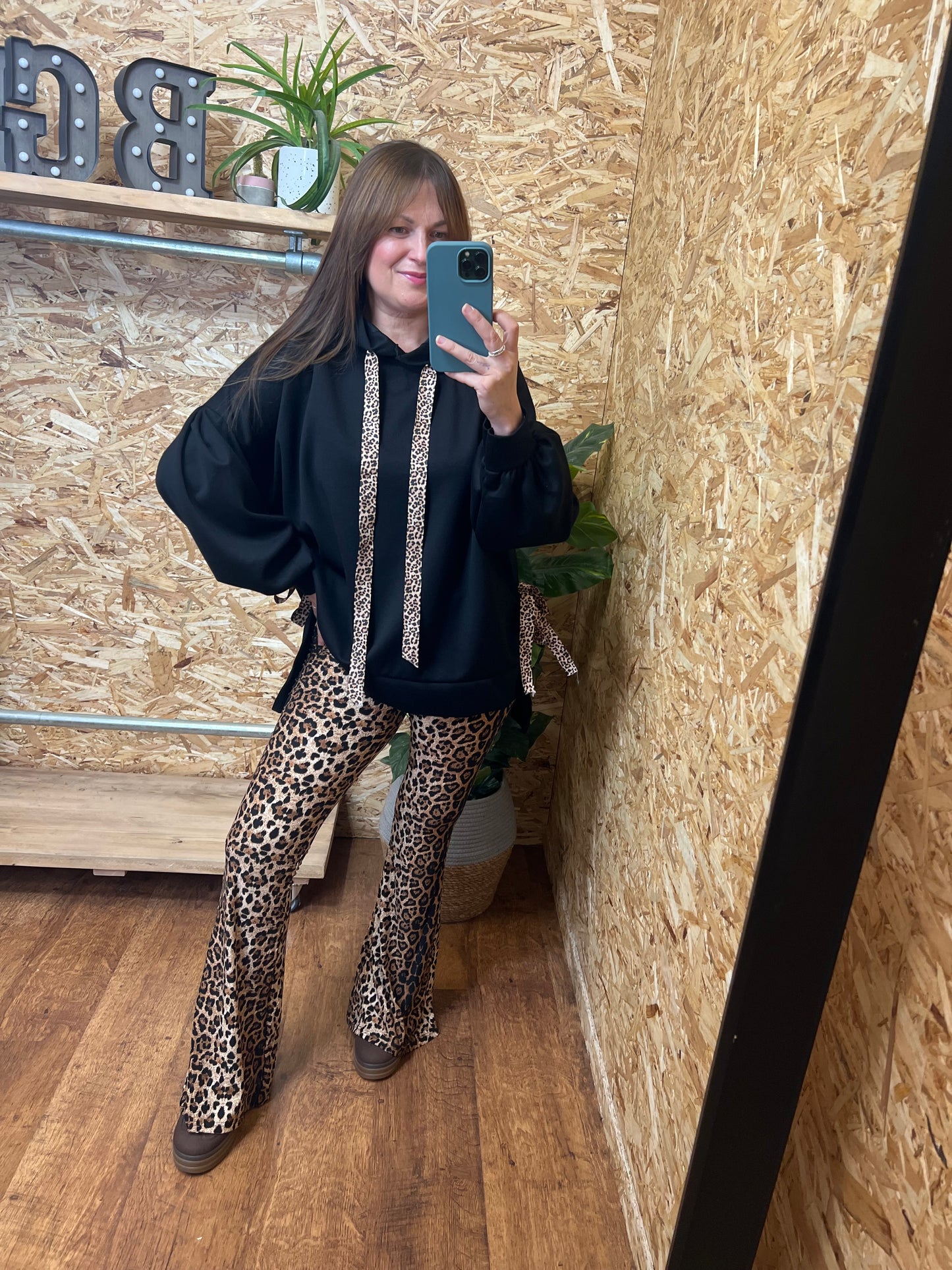 Leopard Ribbon Tie Hoodie