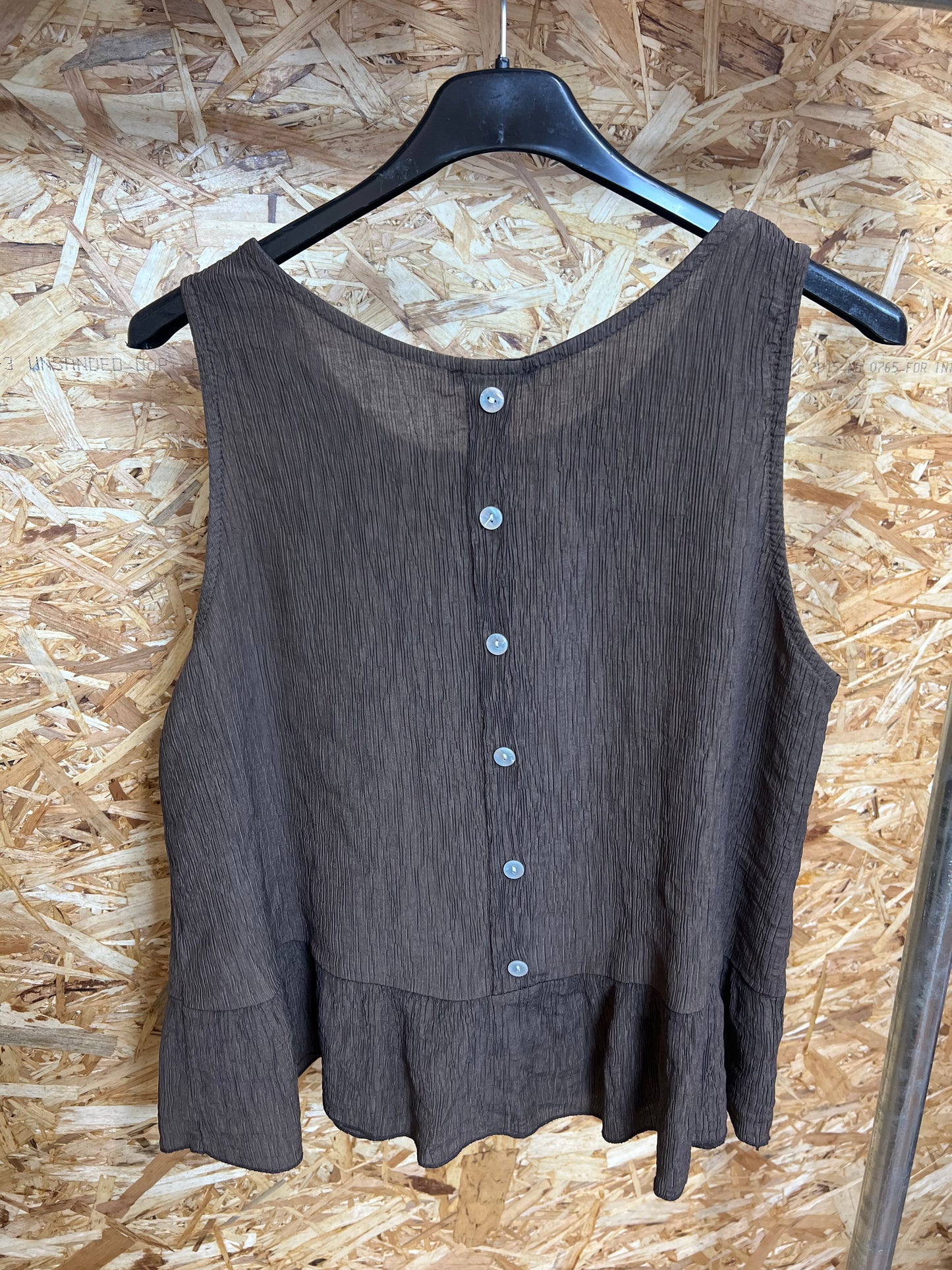 Raya Plisse Button Top