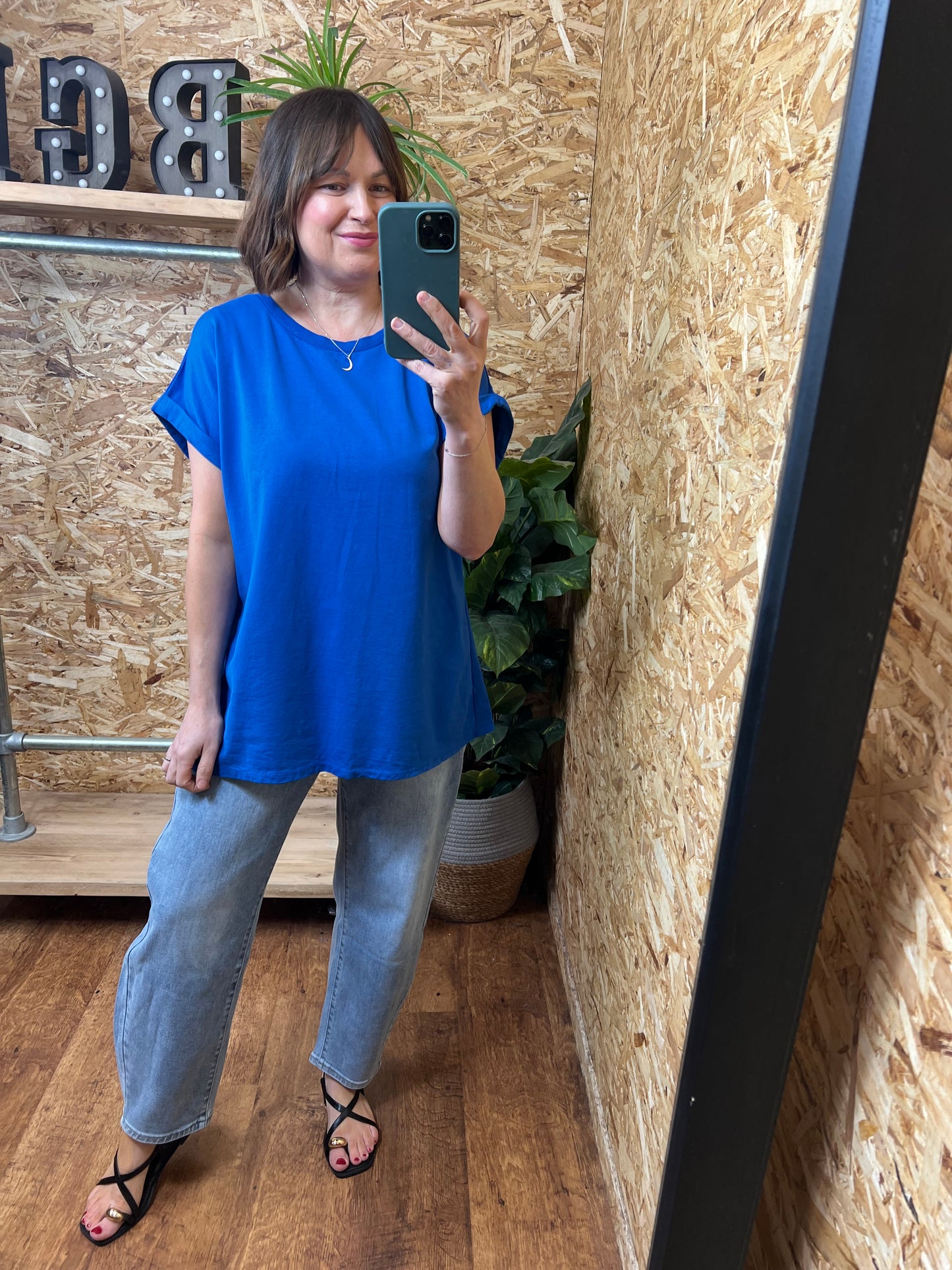 Danni Roll Sleeve Tee