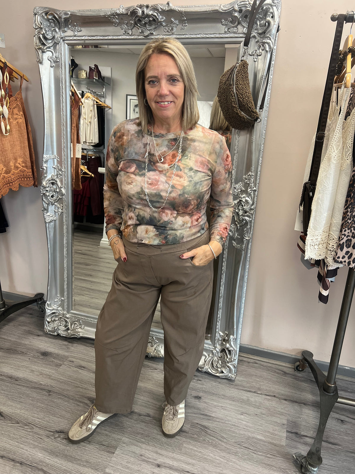 Barrel Leg Magic Trouser