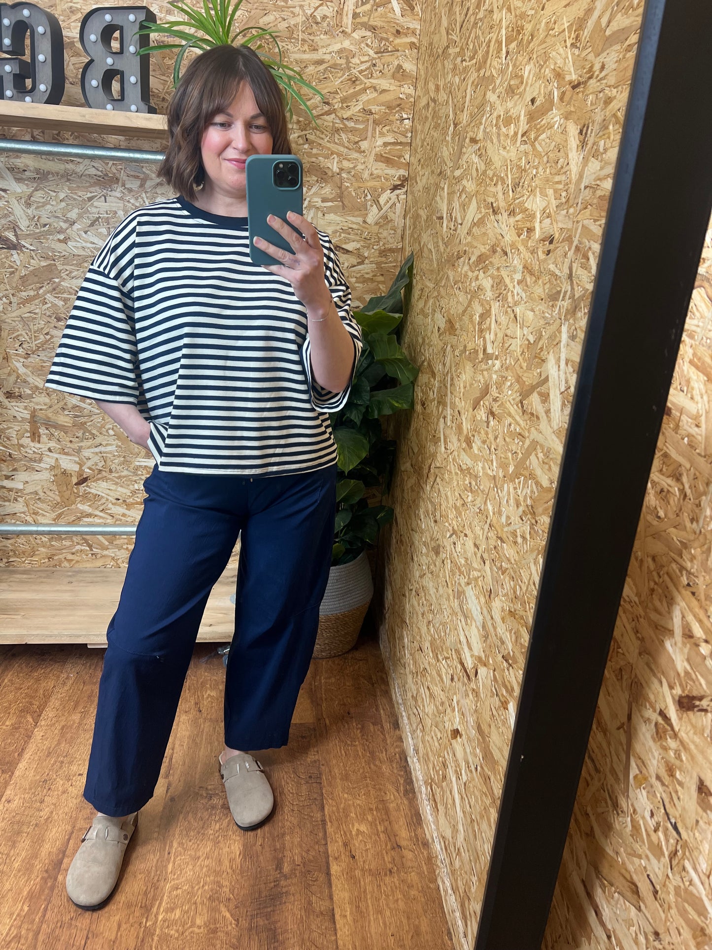 Barrel Leg Magic Trouser