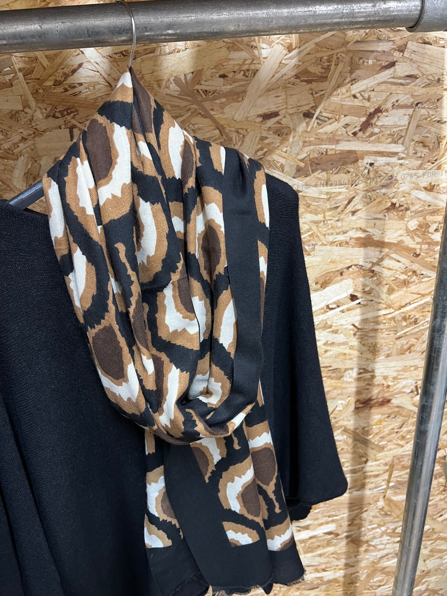 Scallop Pattern Scarf