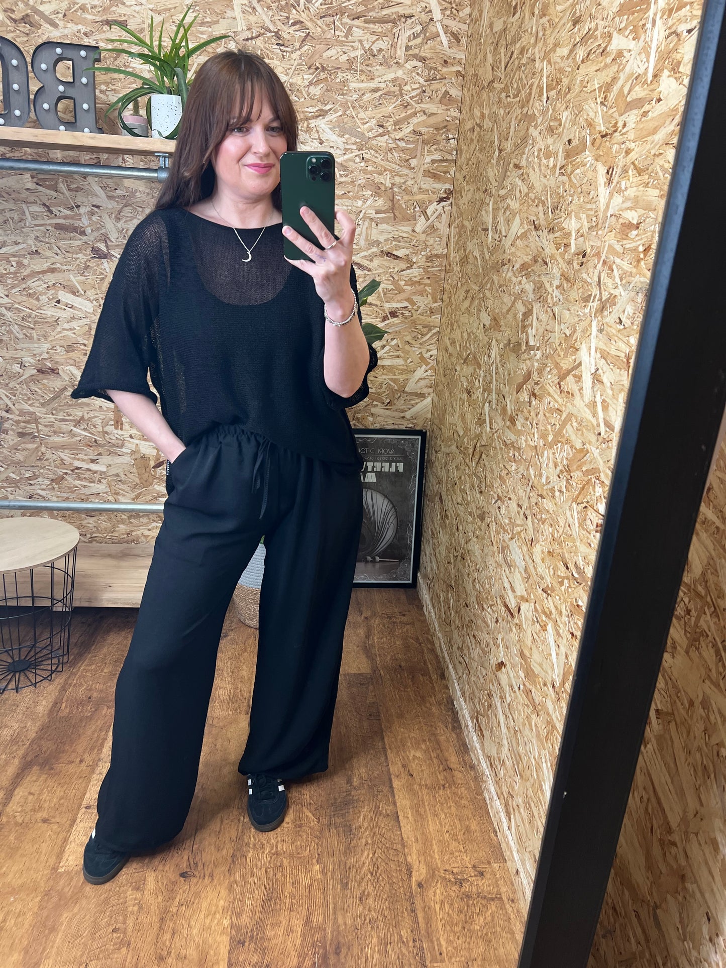 Lightweight Wide Leg Trousers⁷