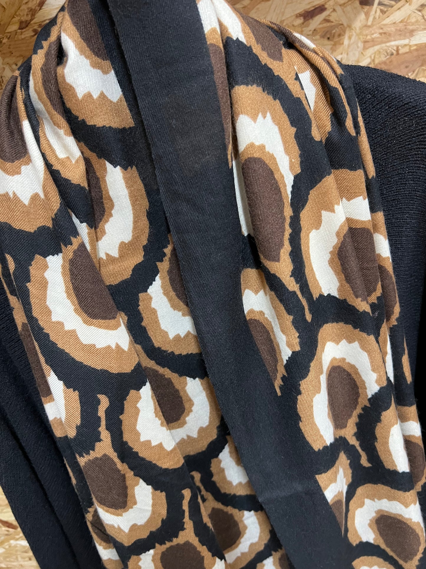 Scallop Pattern Scarf