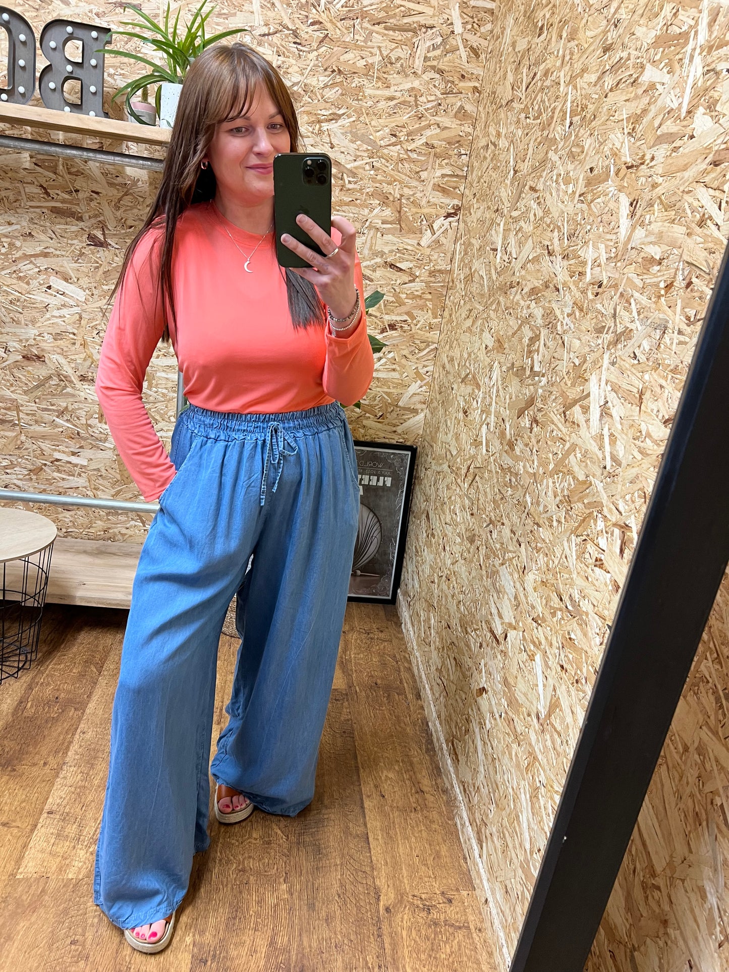 Coral Mesh Top