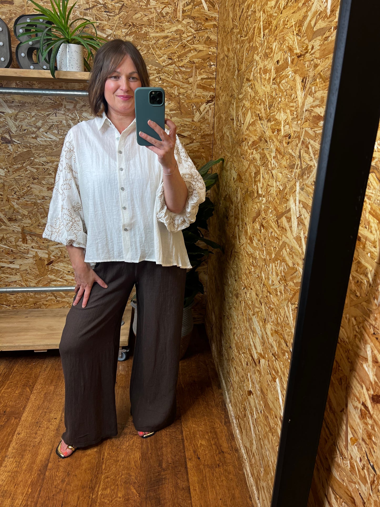 Embroidered Puff Sleeve Shirt