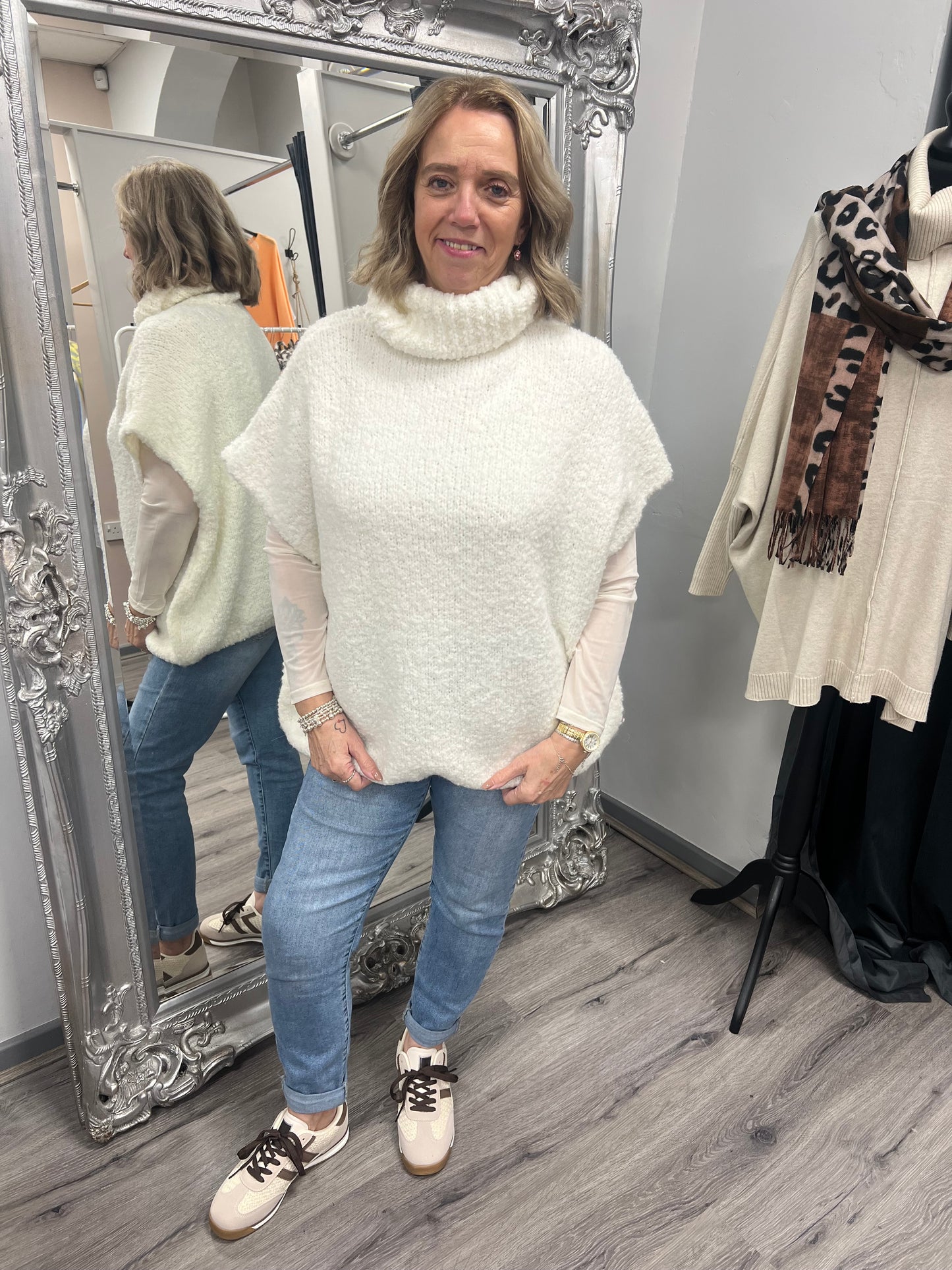 Sleeveless Popcorn Knit