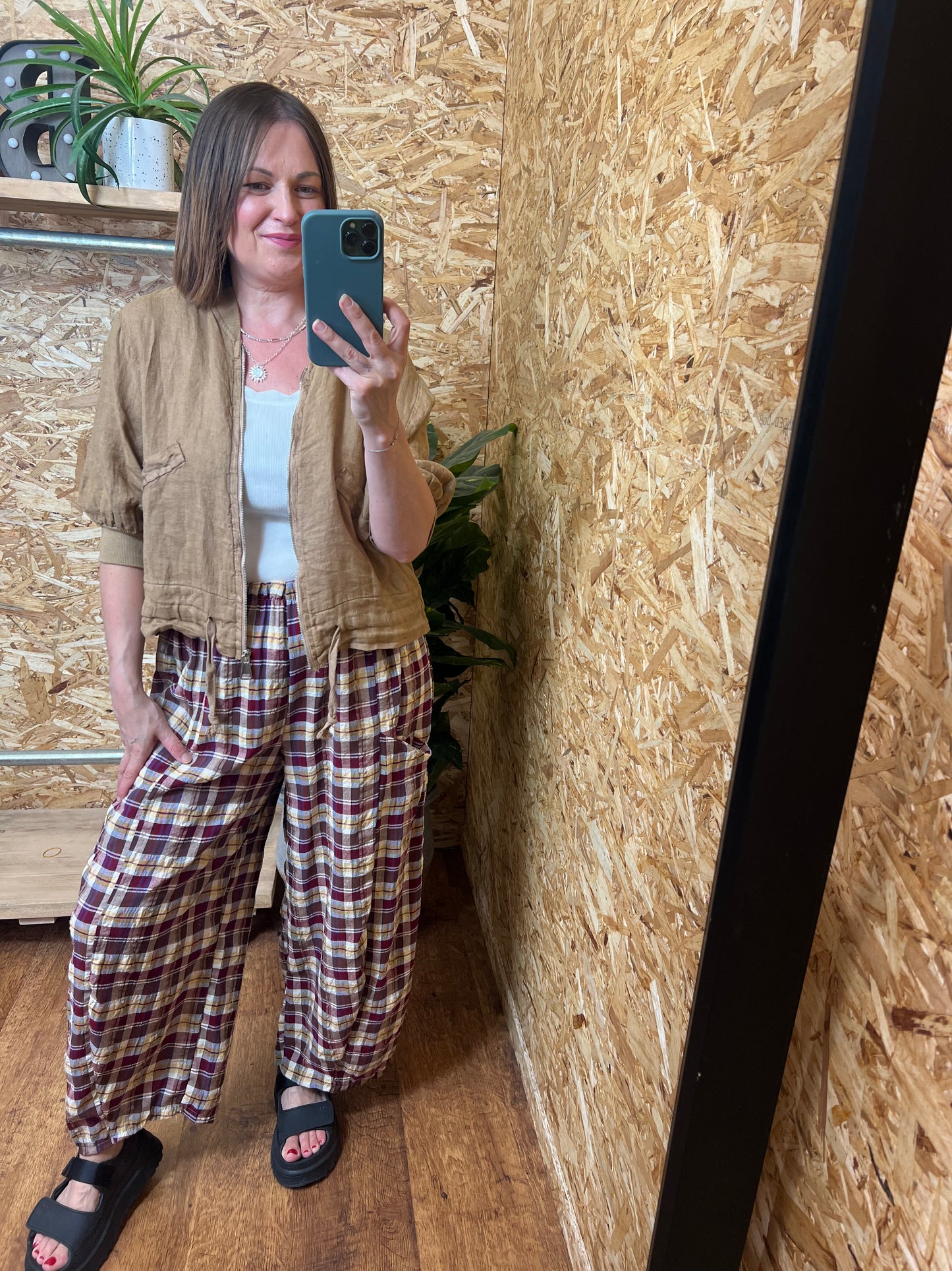 Checked Barrel Leg Trousers