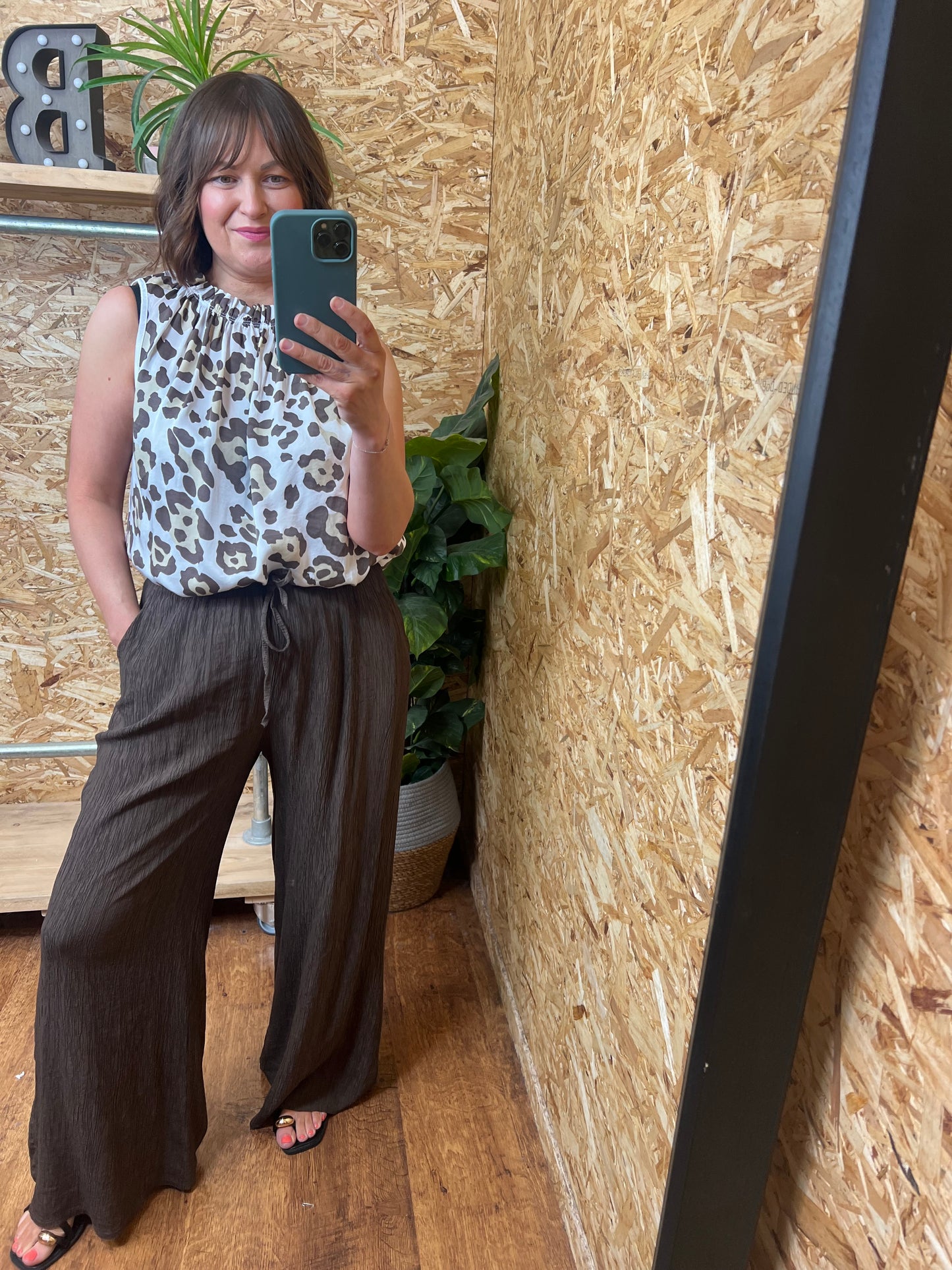Raya Plisse Trousers