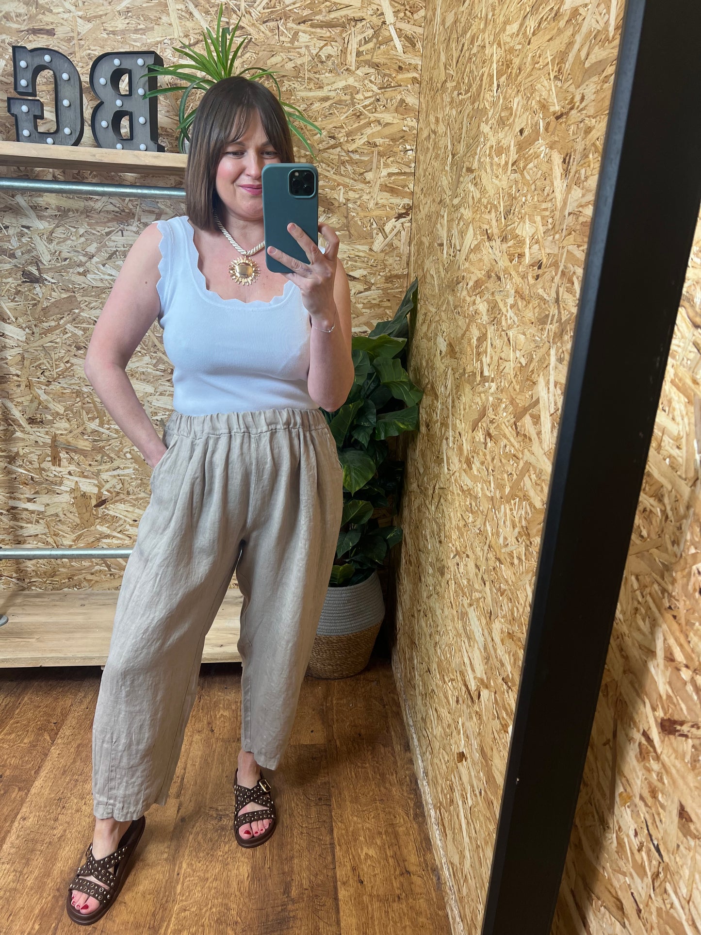 Linen Tapered Trousers