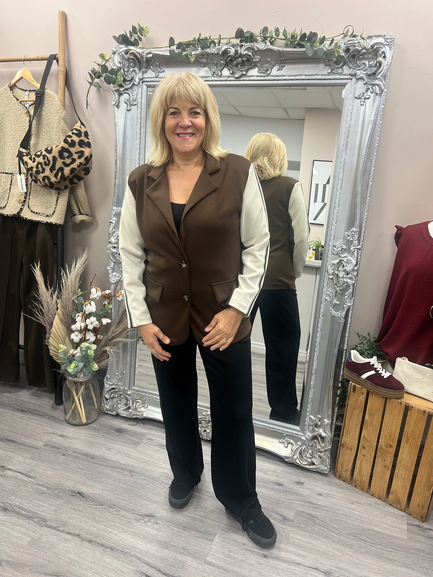 Casual Stripe Sleeve Blazer