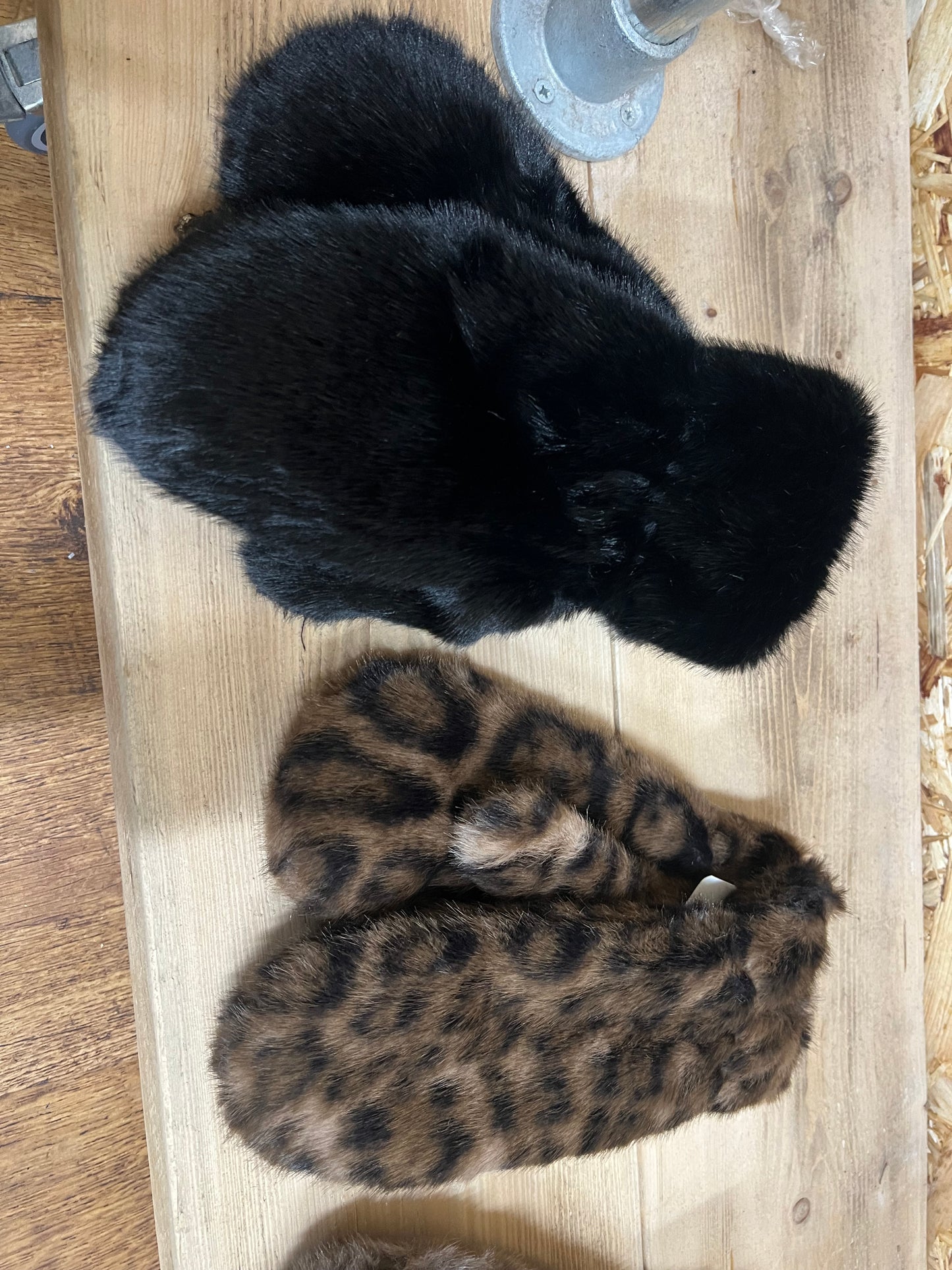 Faux Fur Mitts